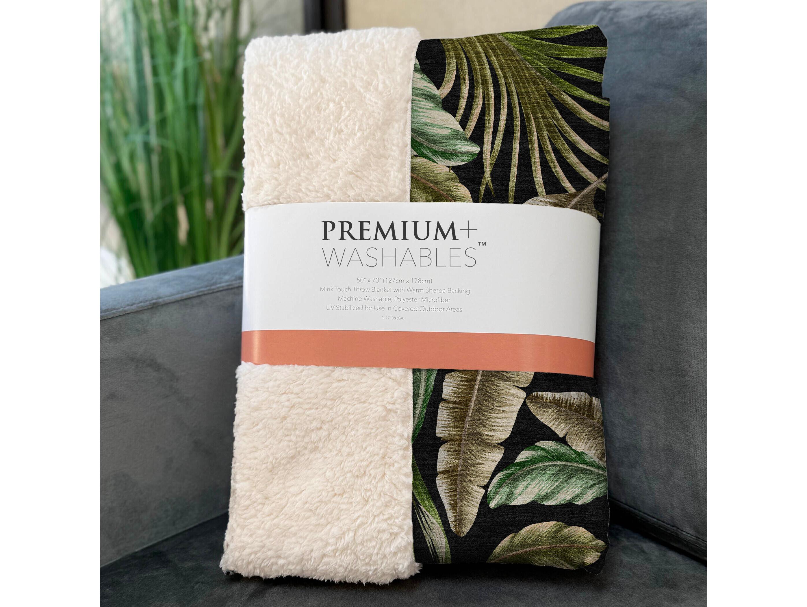 Dalyn Sherpa Black Polyester Throw