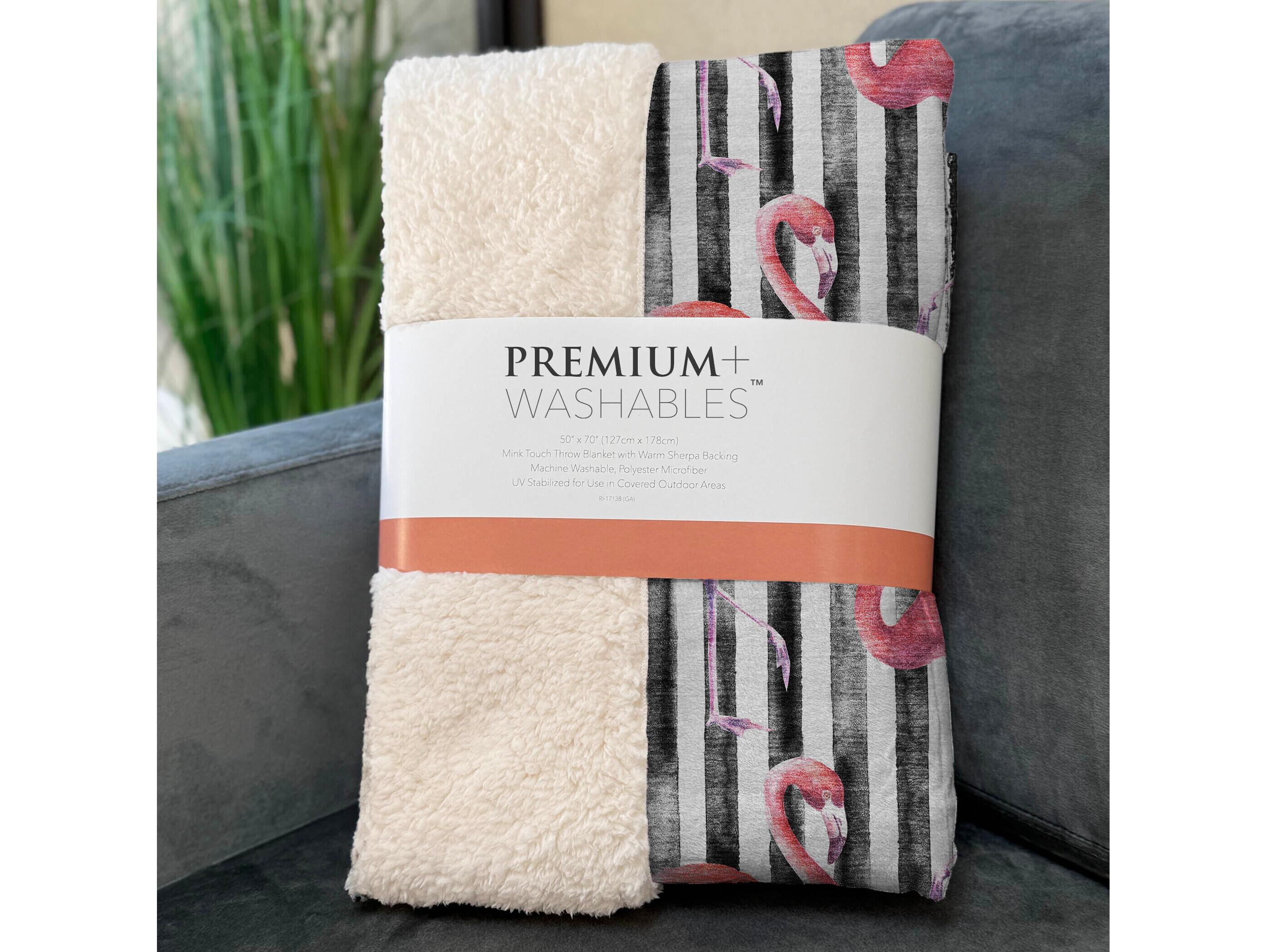 Dalyn Sherpa Black Polyester Throw