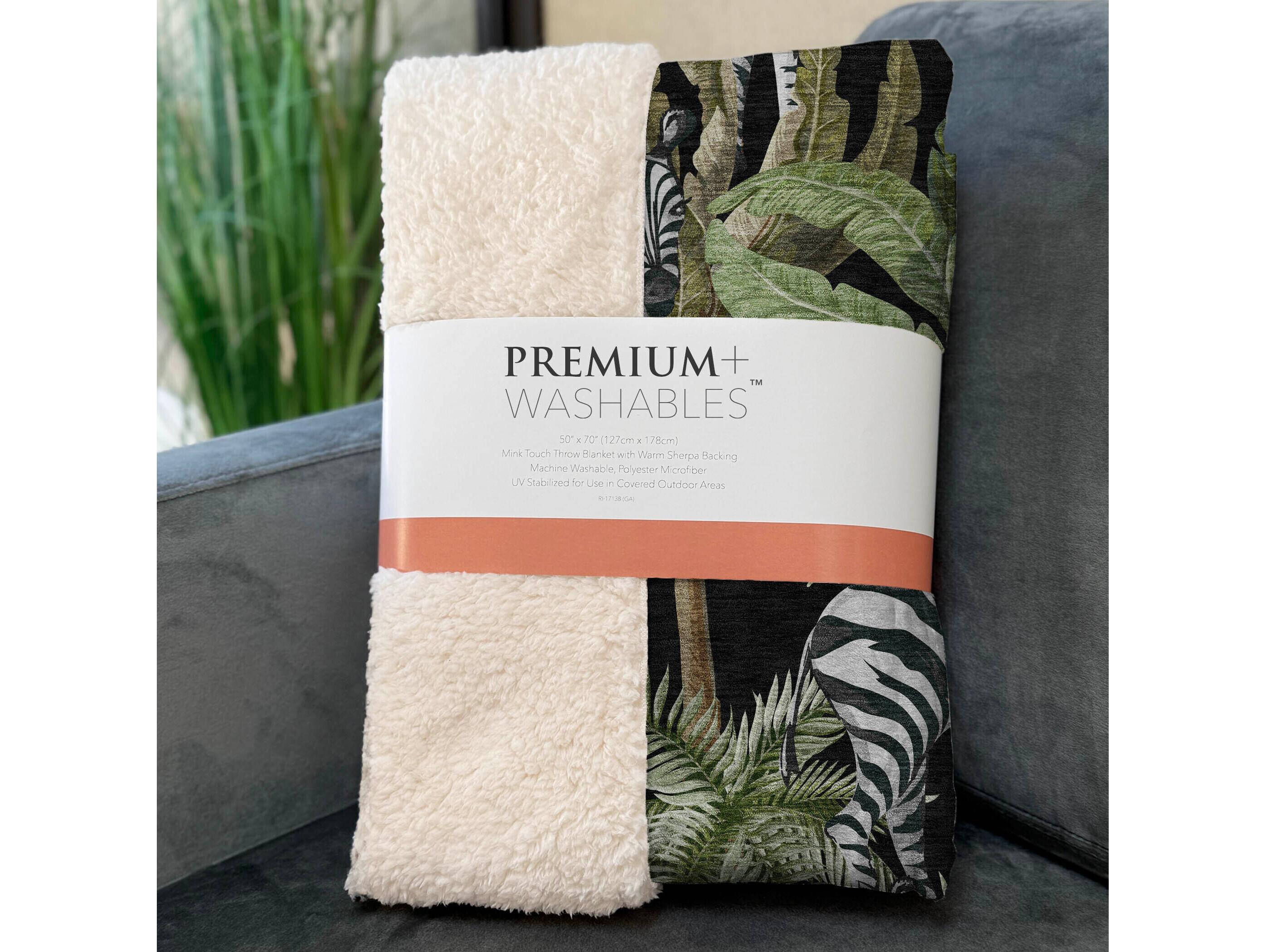 Dalyn Sherpa Black Polyester Throw