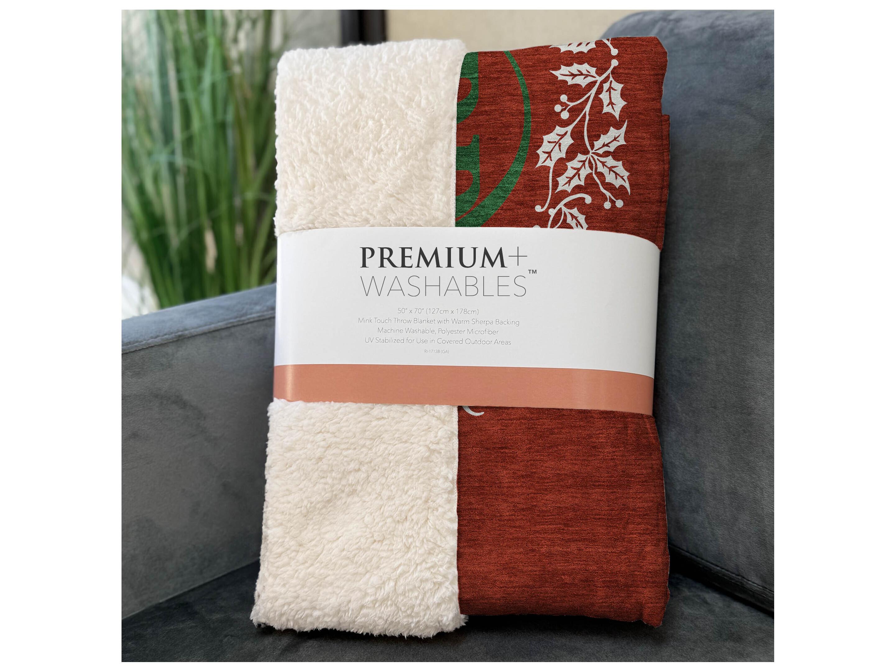Dalyn Sherpa Red Polyester Throw