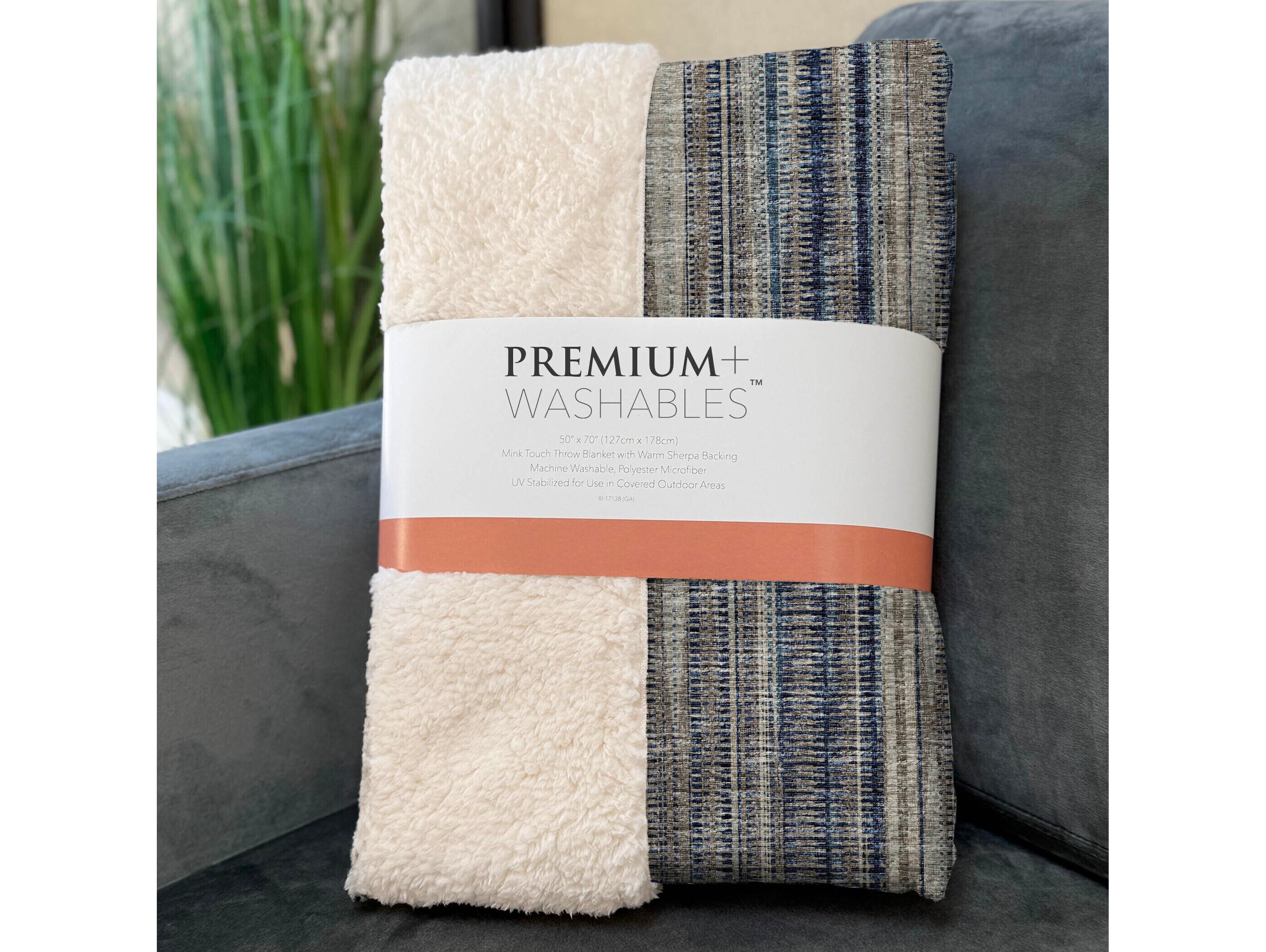 Dalyn Sherpa Mocha Polyester Throw