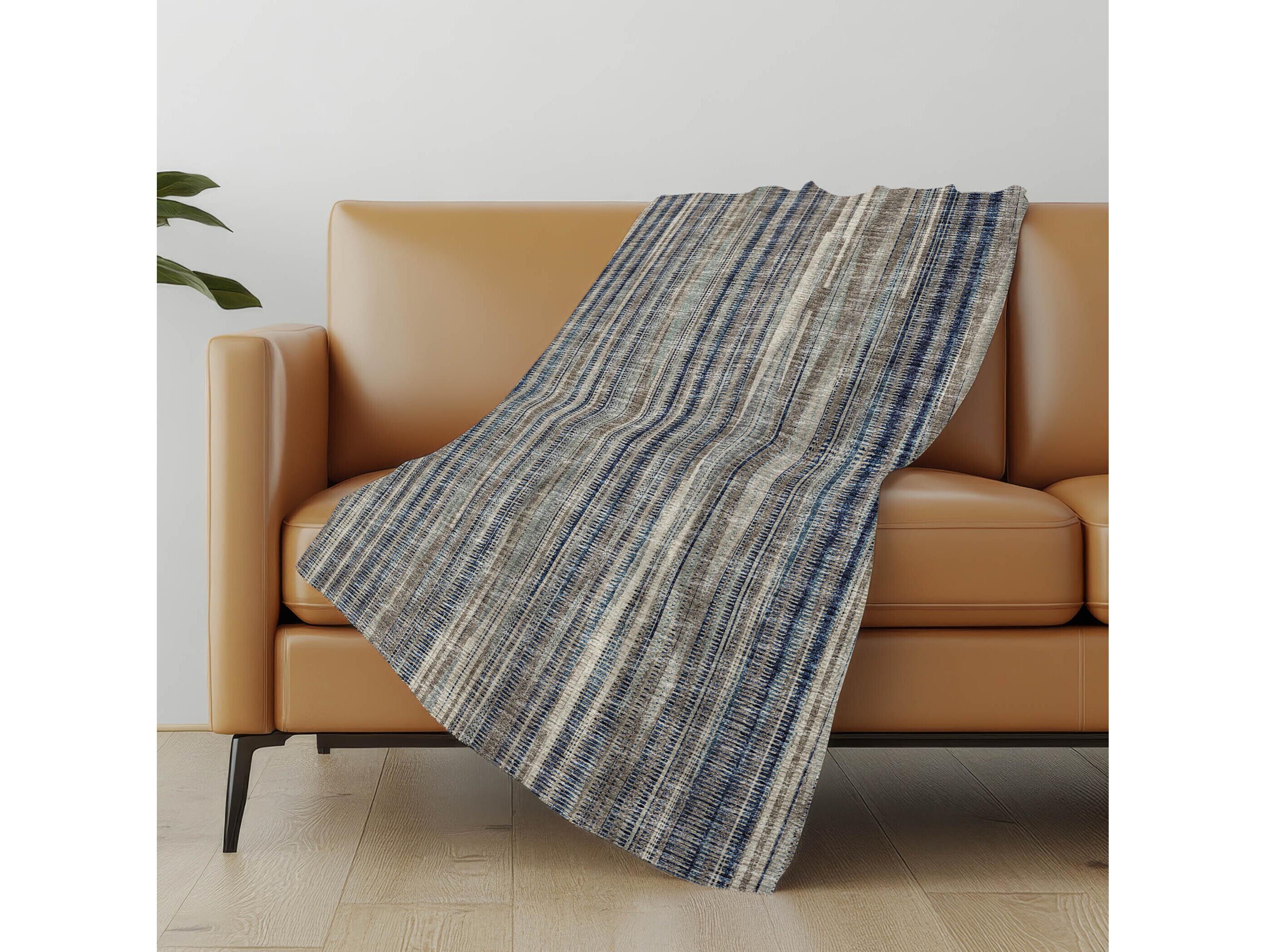 Dalyn Sherpa Mocha Polyester Throw