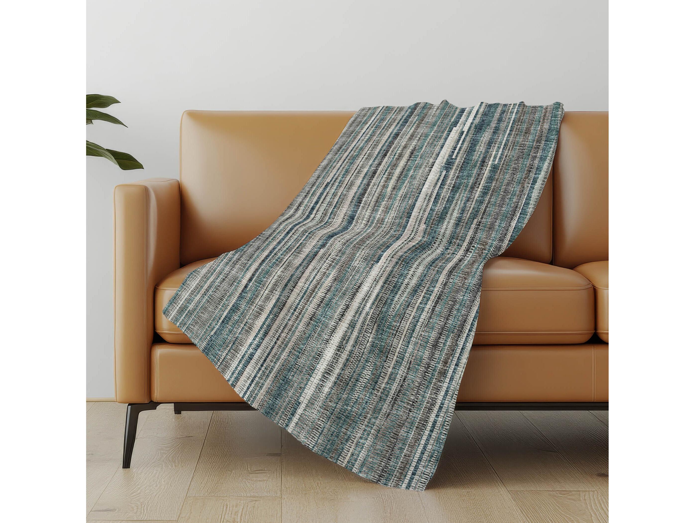 Dalyn Sherpa Teal Polyester Throw