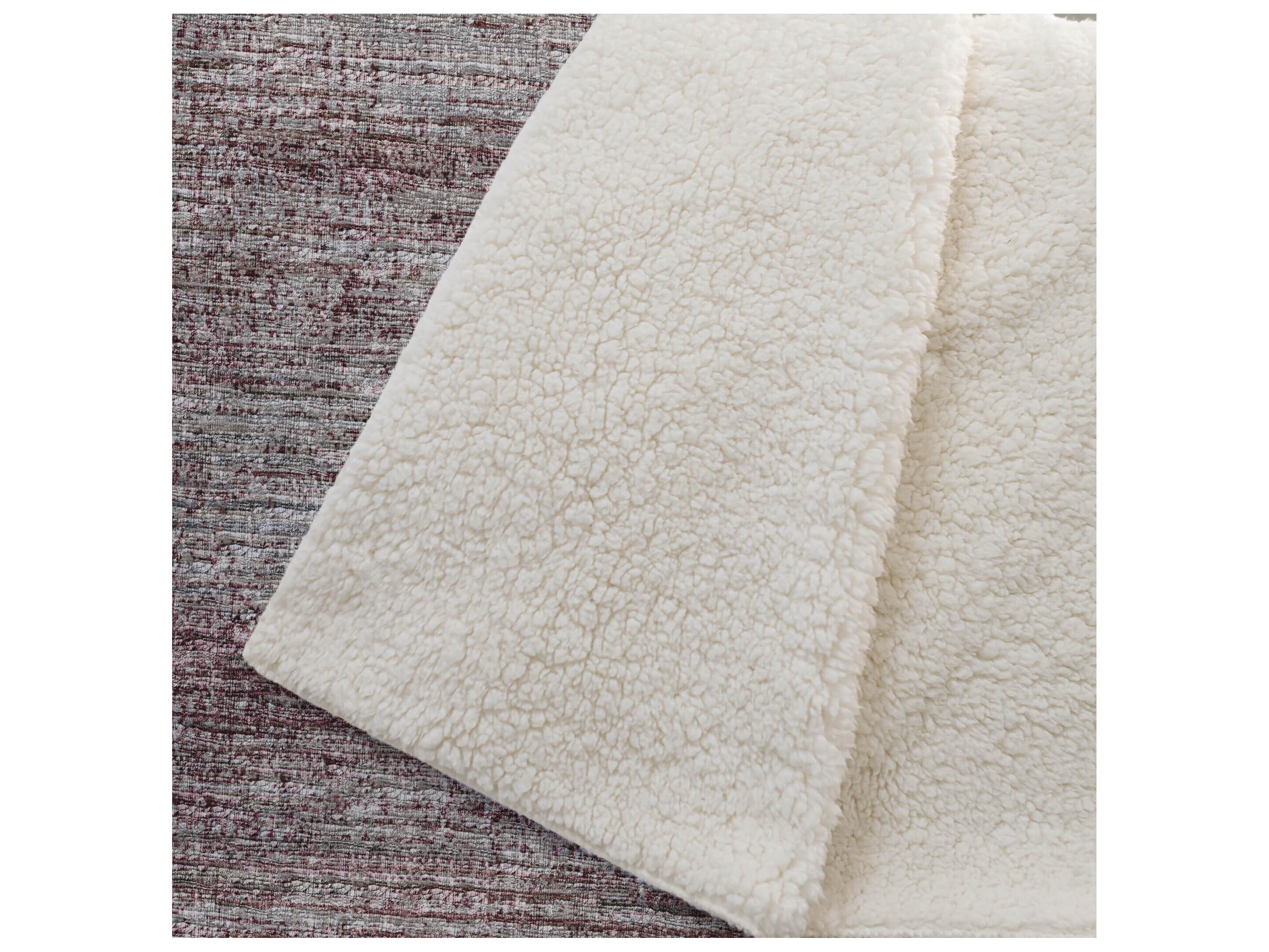 Dalyn Sherpa Red Polyester Throw