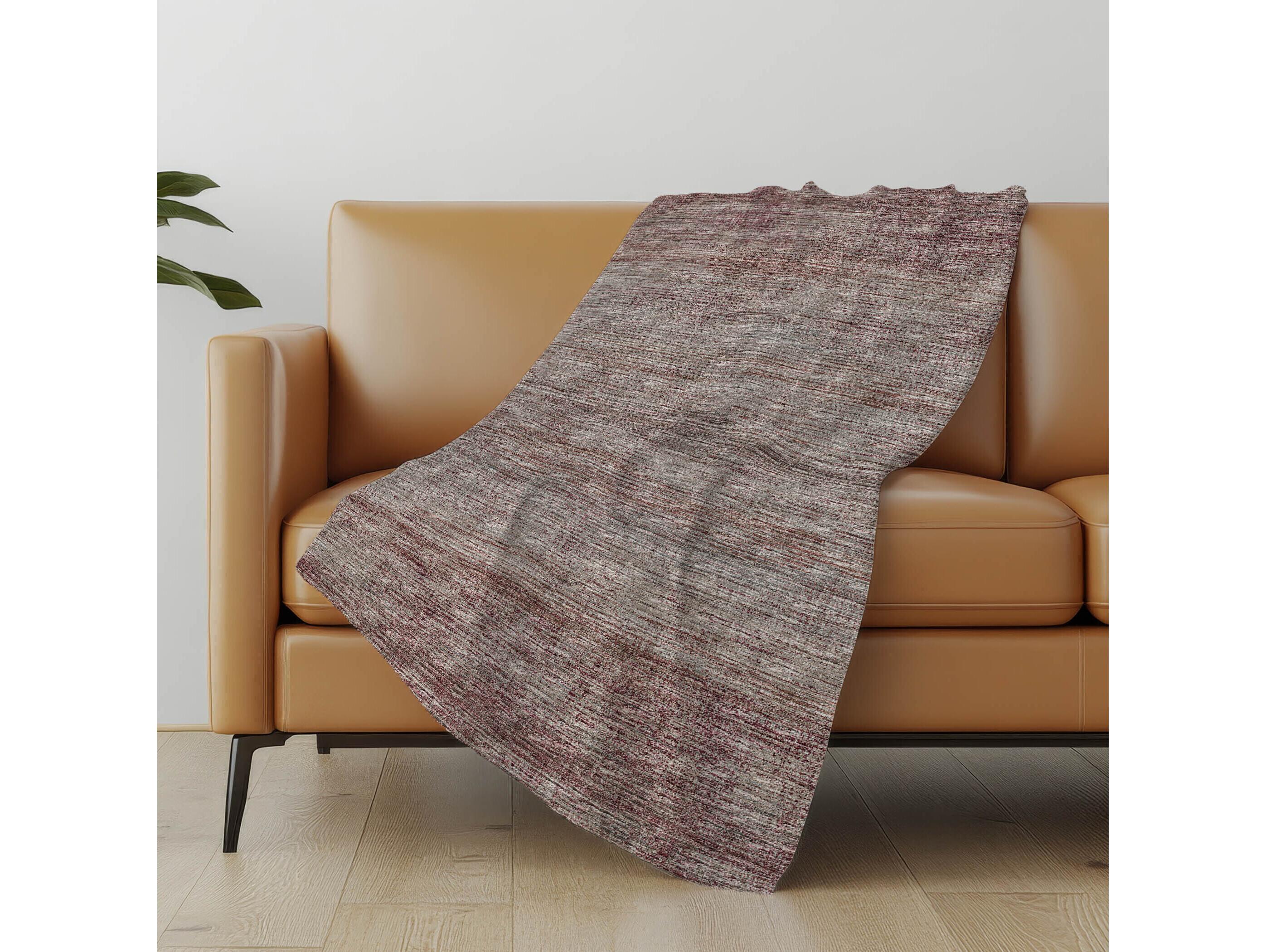 Dalyn Sherpa Red Polyester Throw