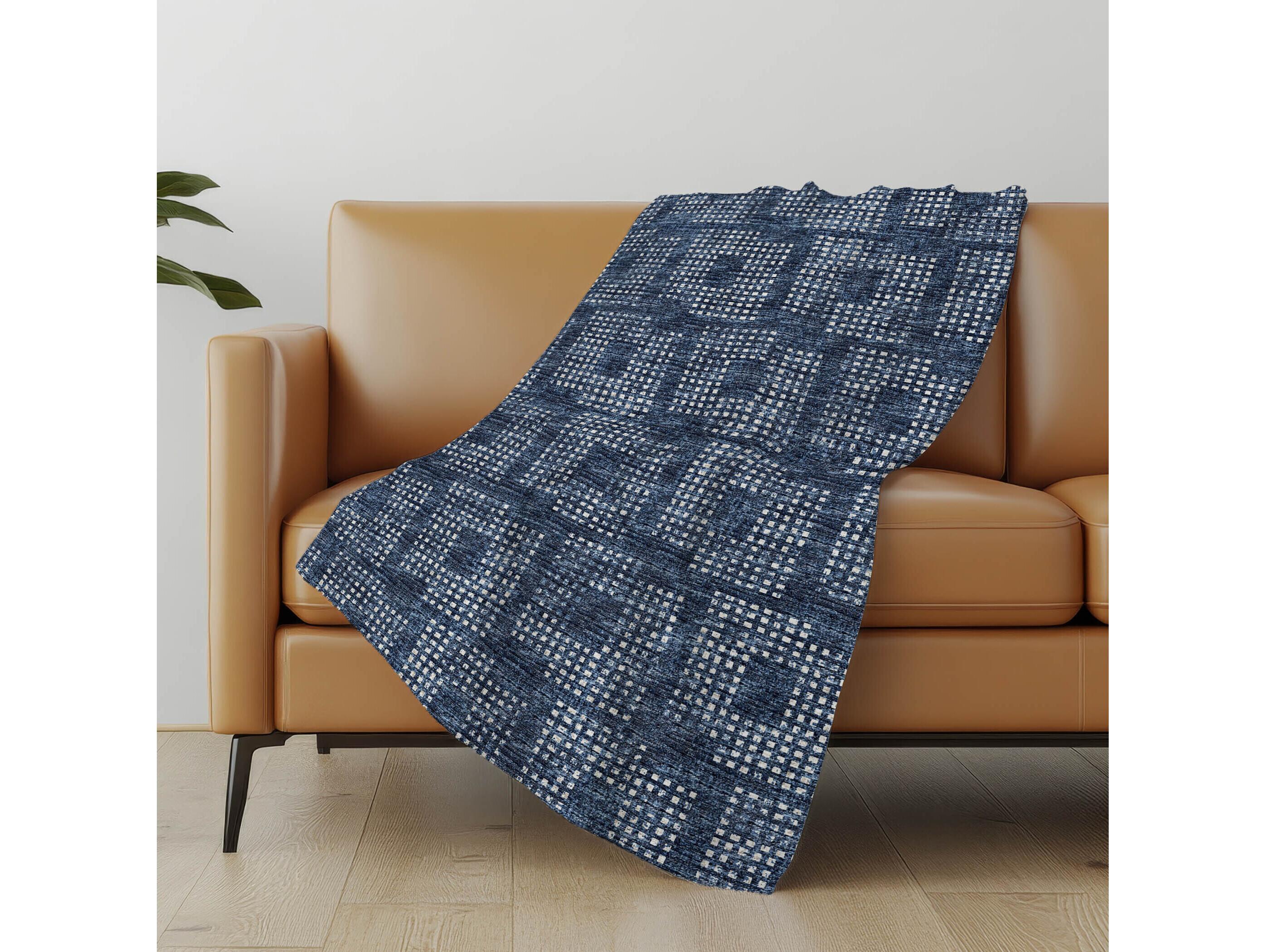Dalyn Sherpa Navy Polyester Throw