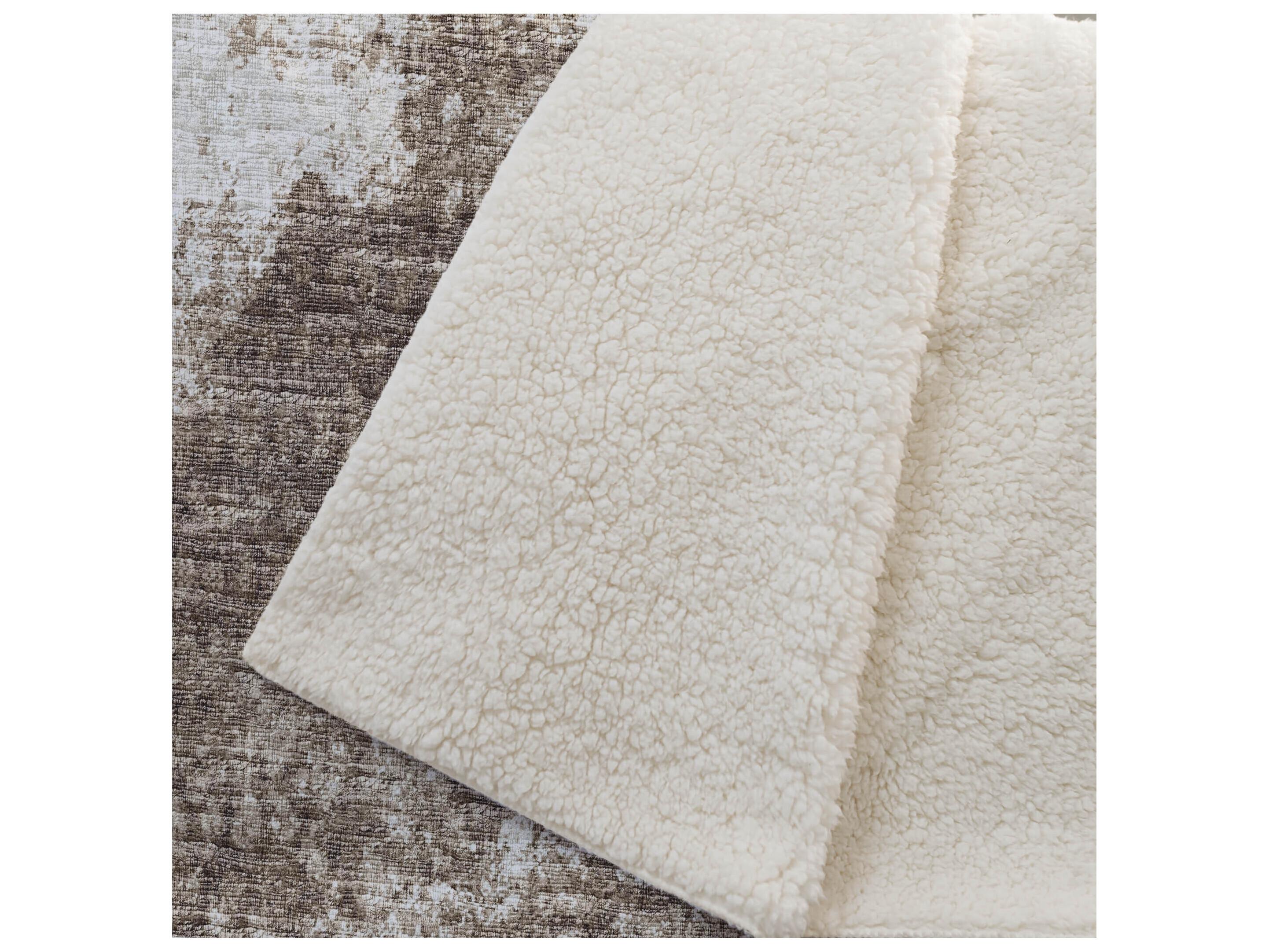 Dalyn Sherpa Chocolate  Polyester Throw