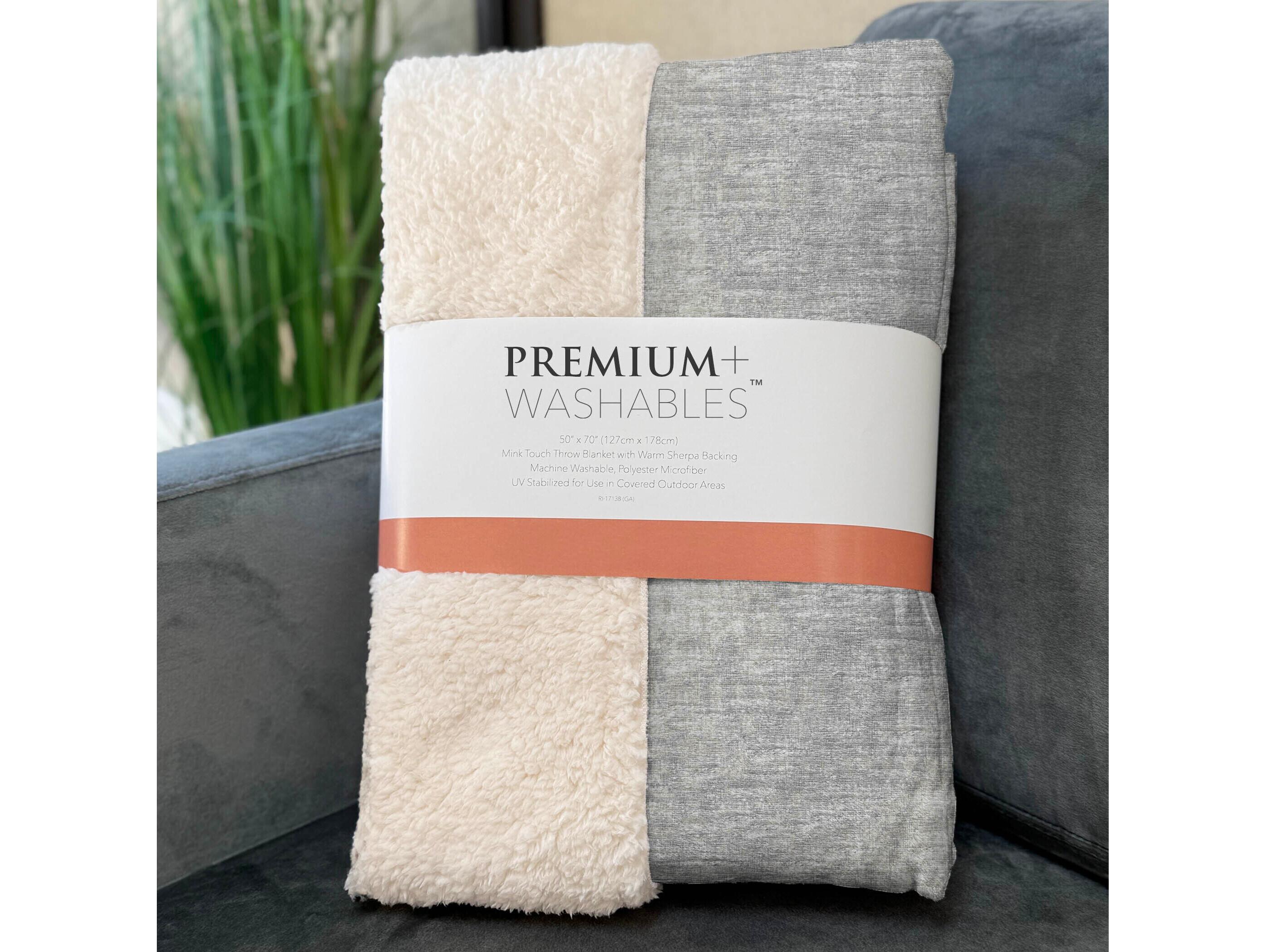 Dalyn Sherpa Ivory  Polyester Throw