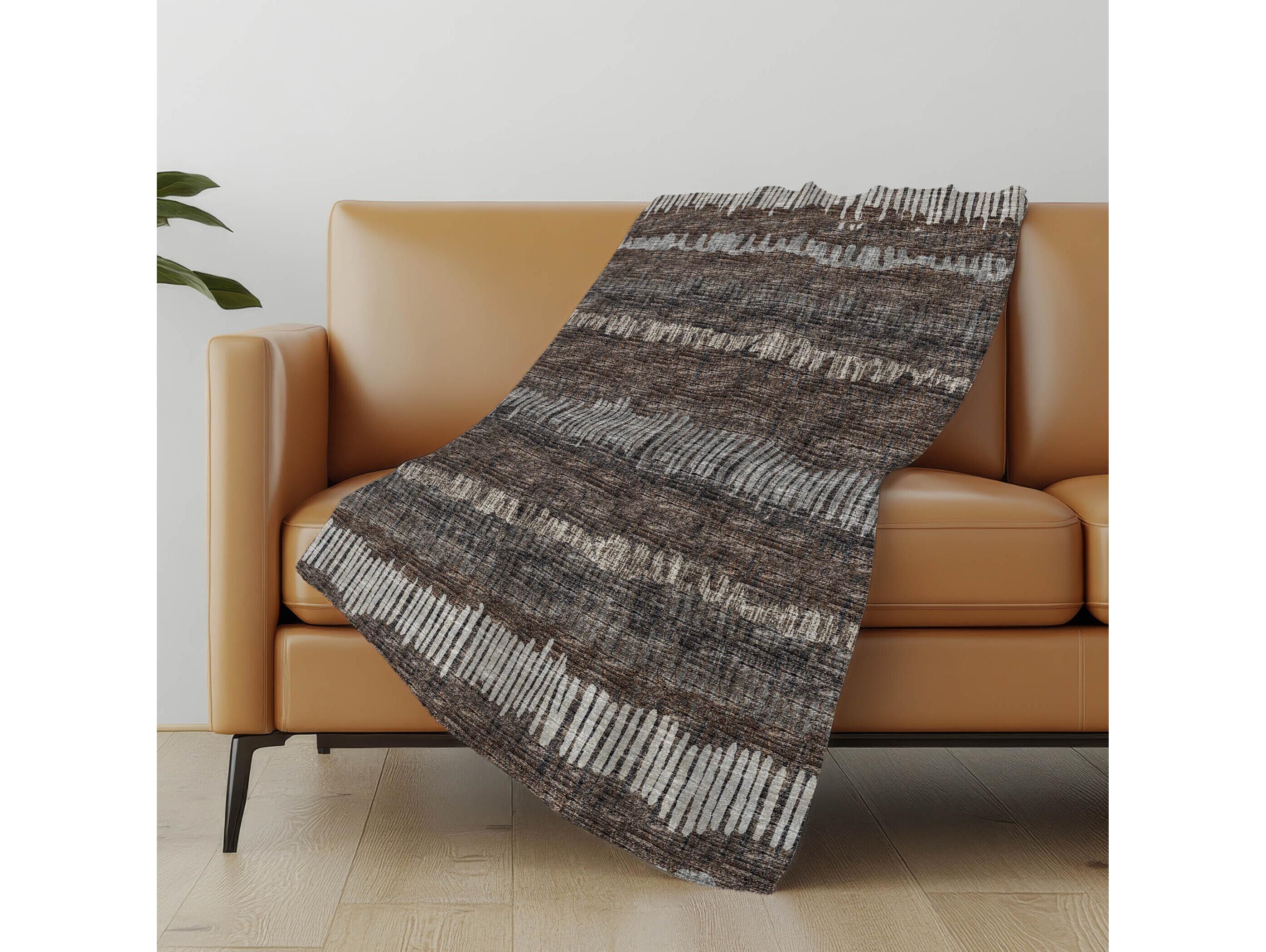 Dalyn Sherpa Brown Polyester Throw