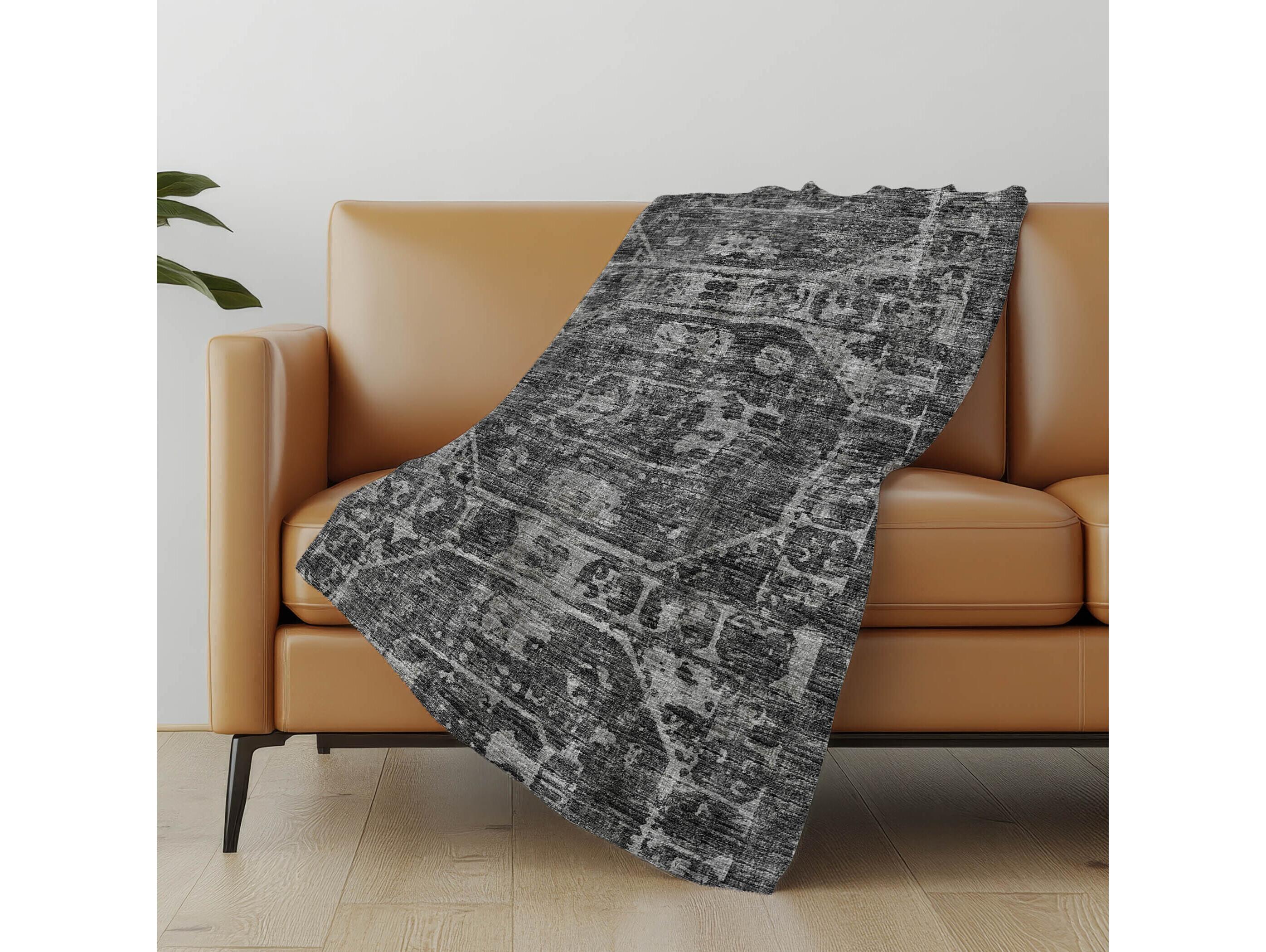 Dalyn Sherpa Black Polyester Throw