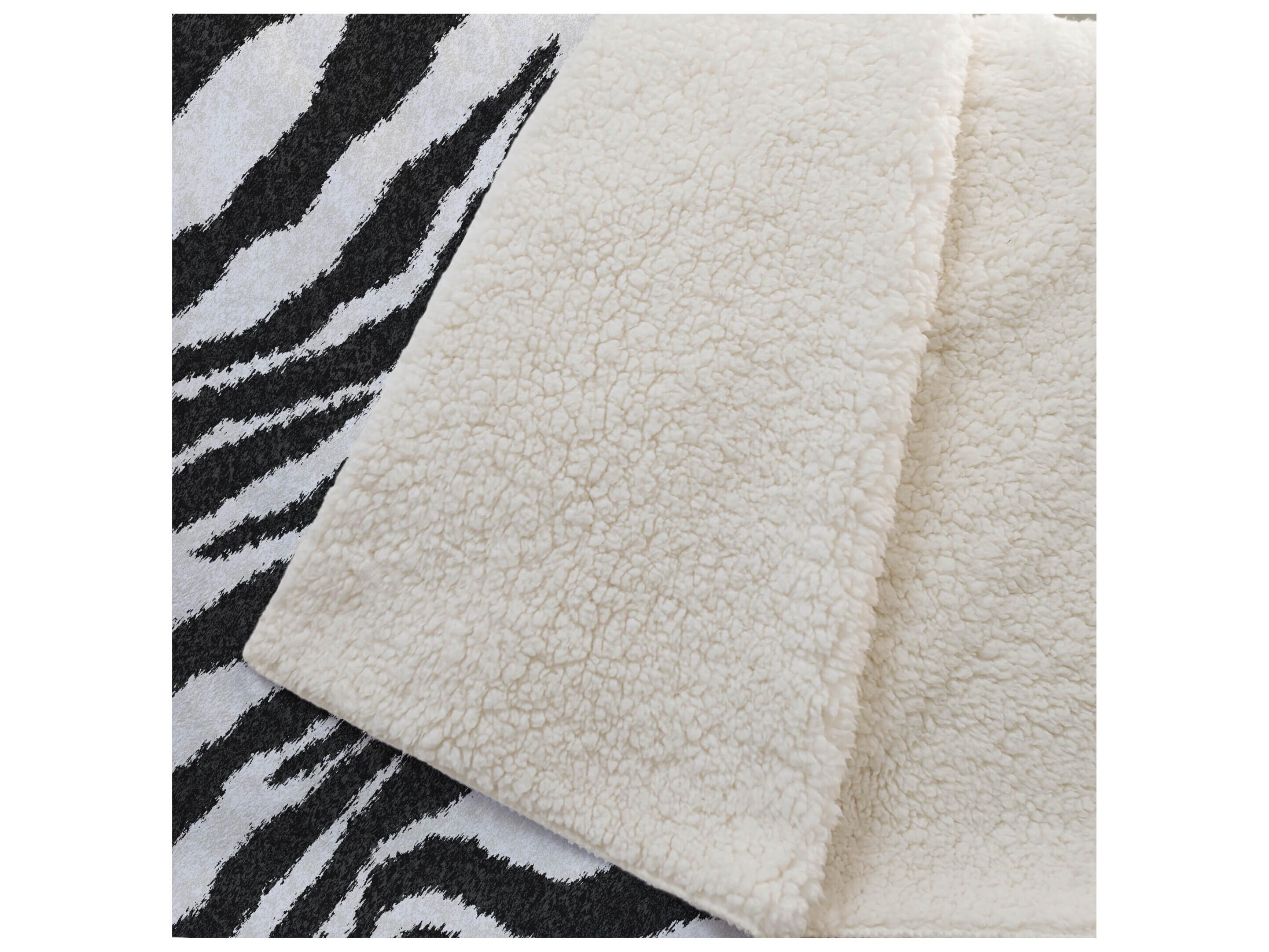 Dalyn Sherpa Gray Polyester Throw