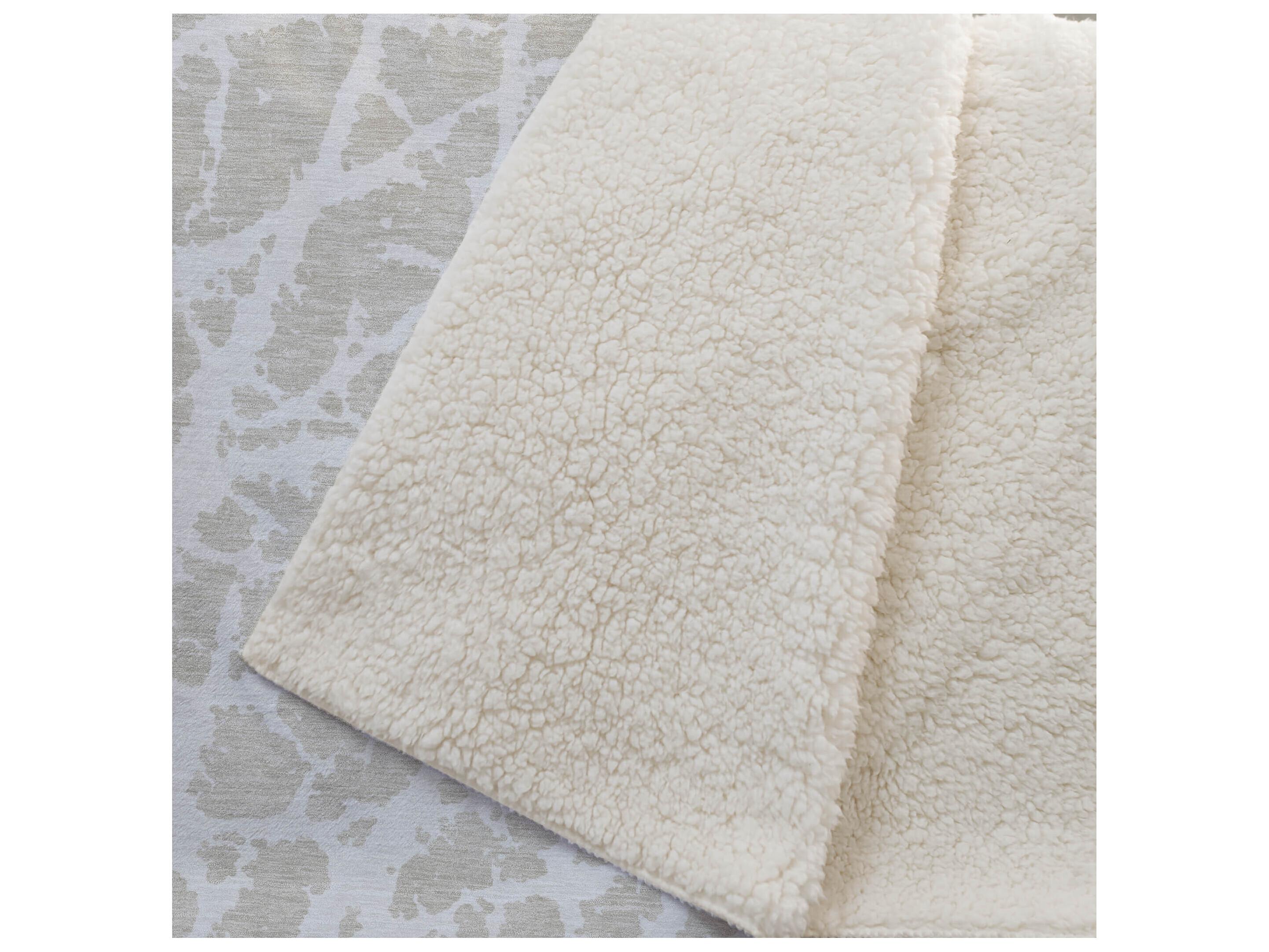 Dalyn Sherpa Brown Polyester Throw