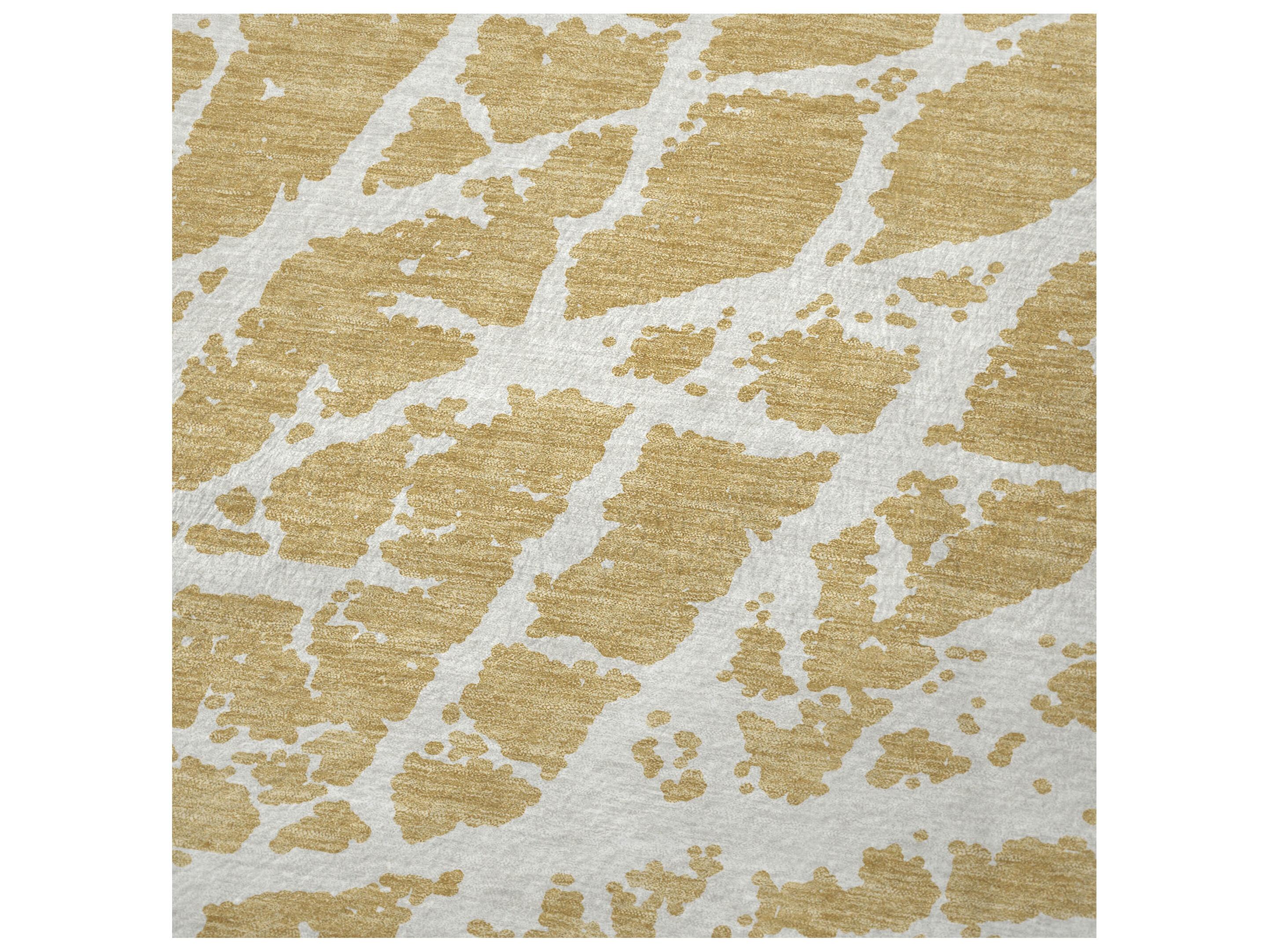 Dalyn Sherpa Gold Polyester Throw
