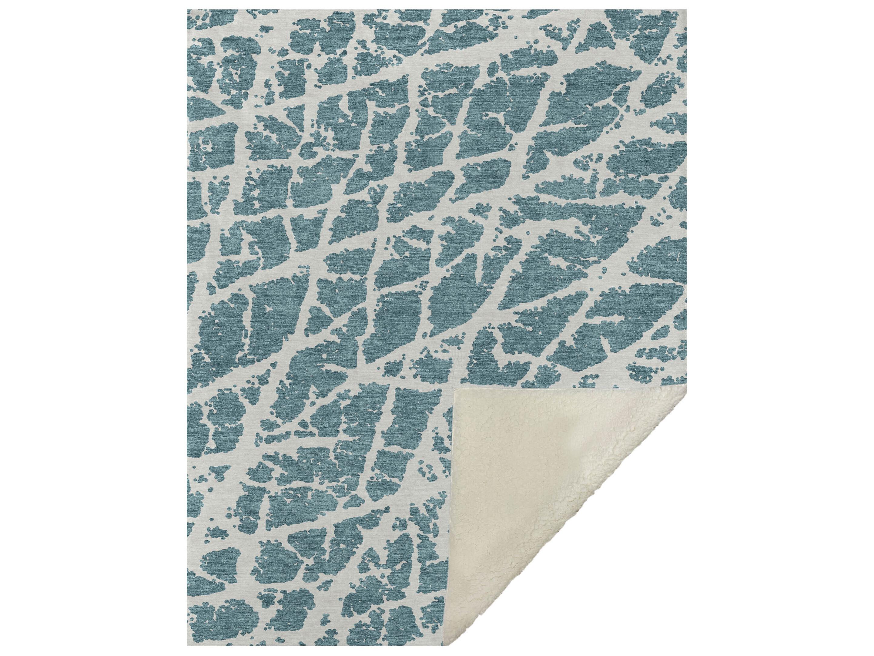 Dalyn Sherpa Teal Polyester Throw