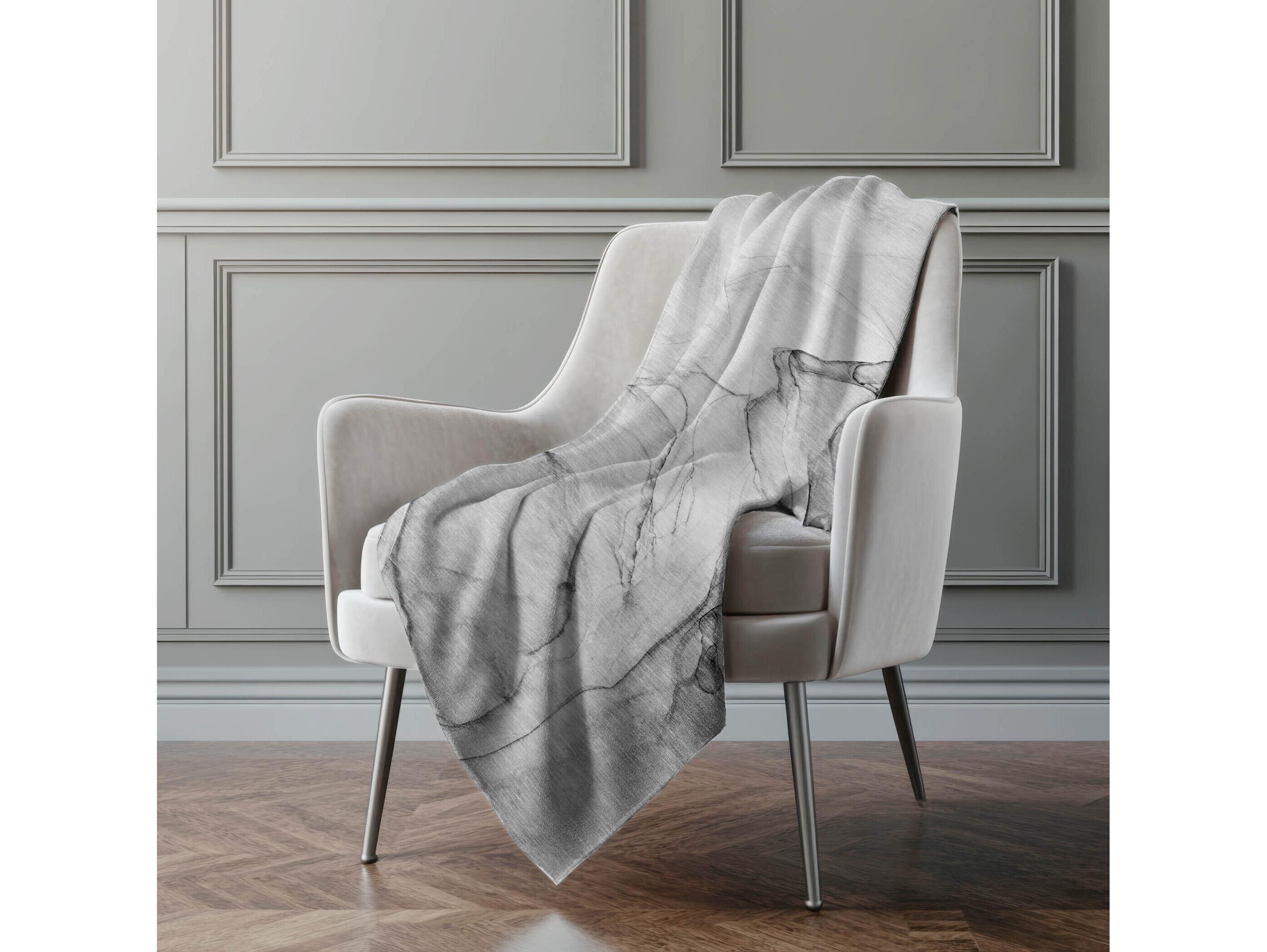 Dalyn Sherpa Gray Polyester Throw