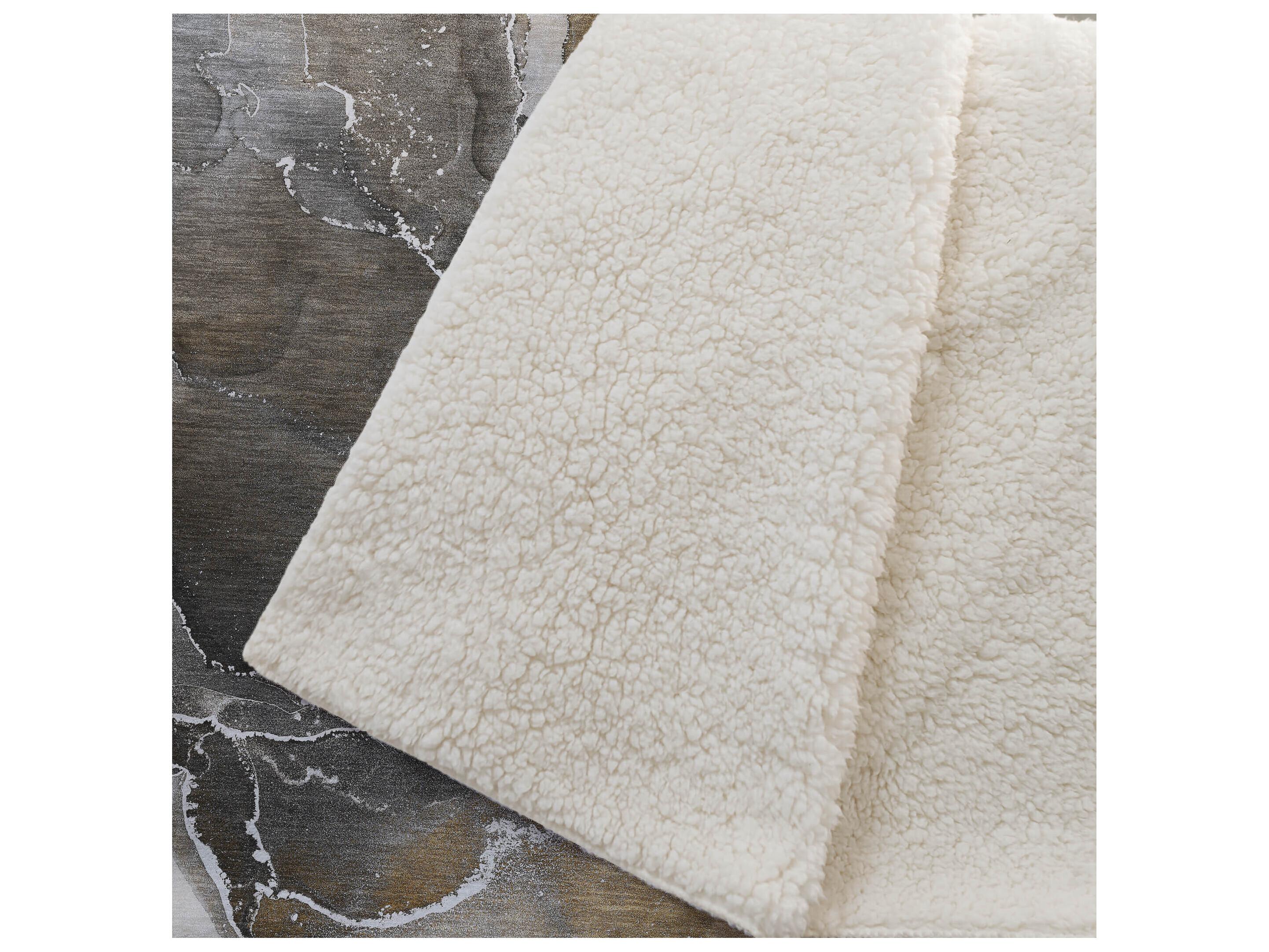 Dalyn Sherpa Brown Polyester Throw