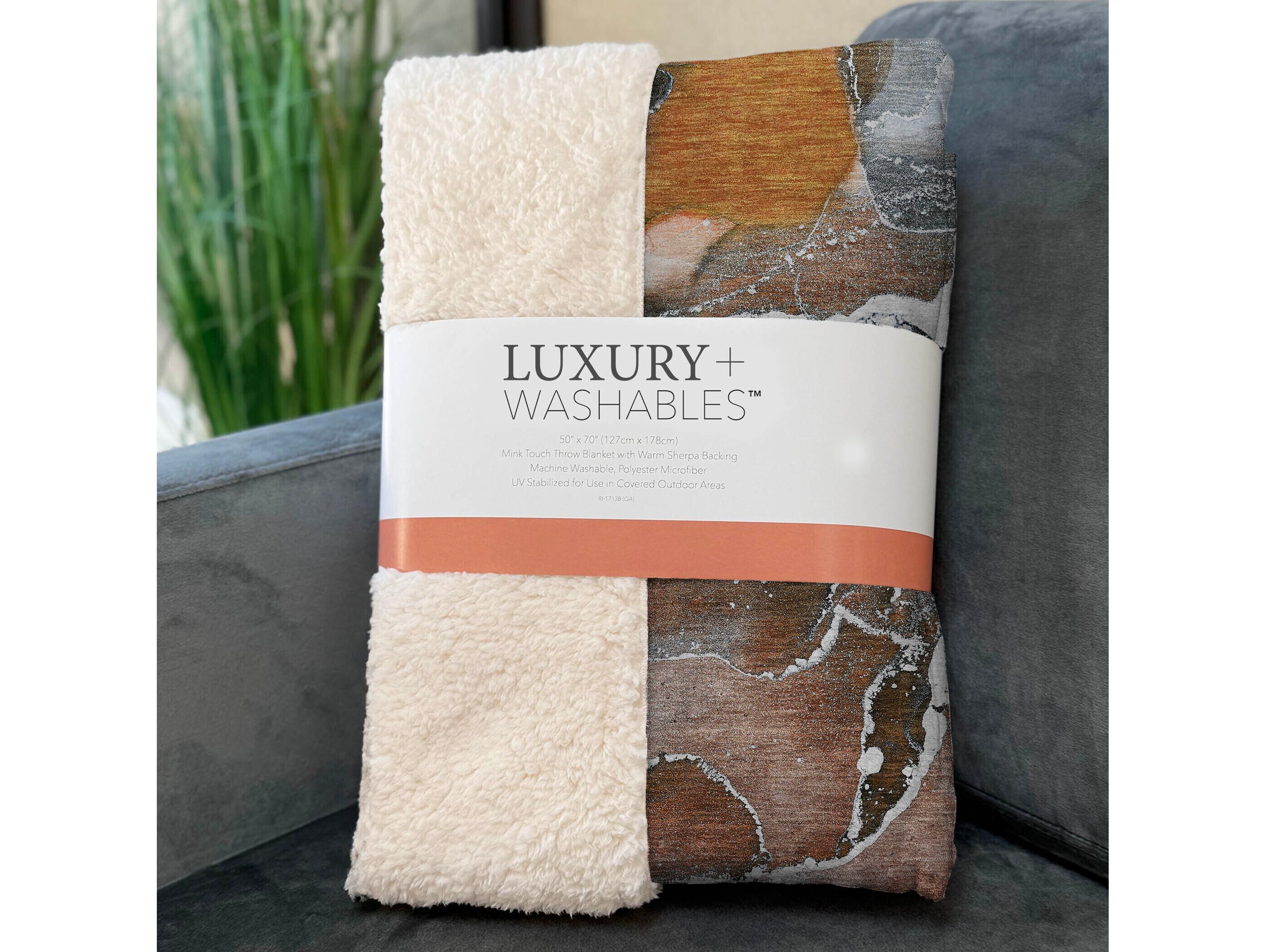 Dalyn Sherpa Orange Polyester Throw