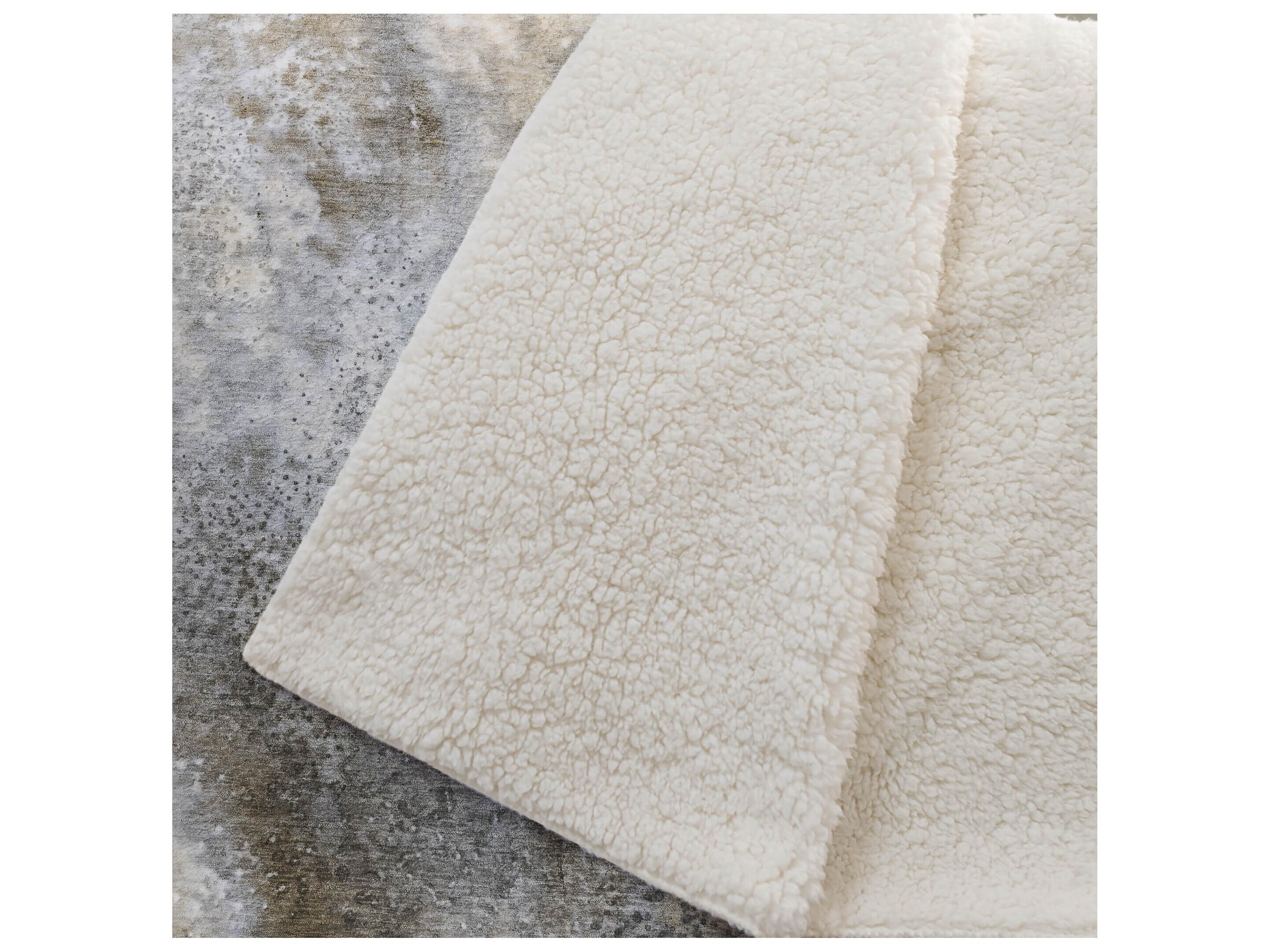 Dalyn Sherpa Brown Polyester Throw