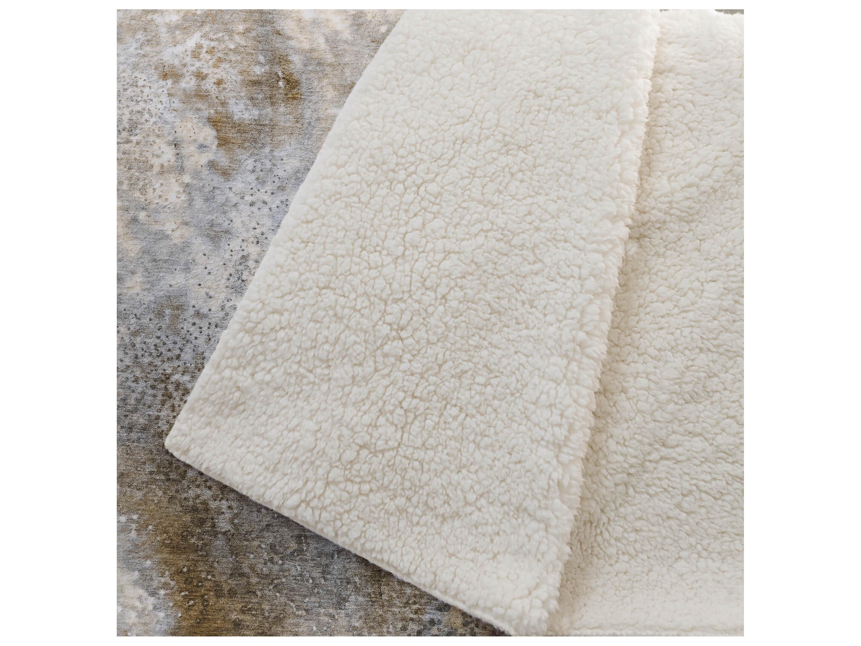 Dalyn Sherpa Brown Polyester Throw