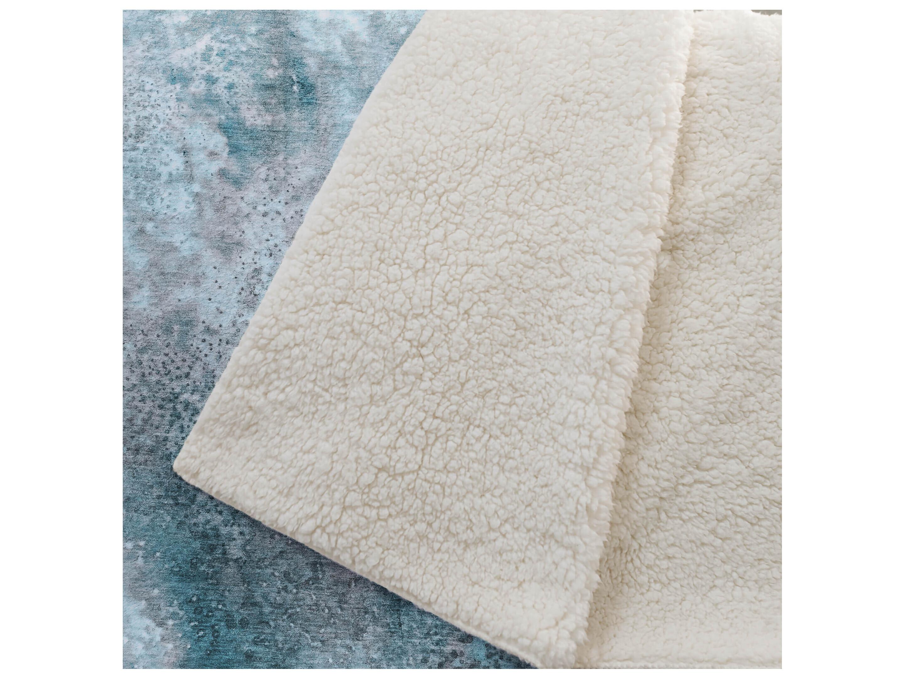 Dalyn Sherpa Teal Polyester Throw