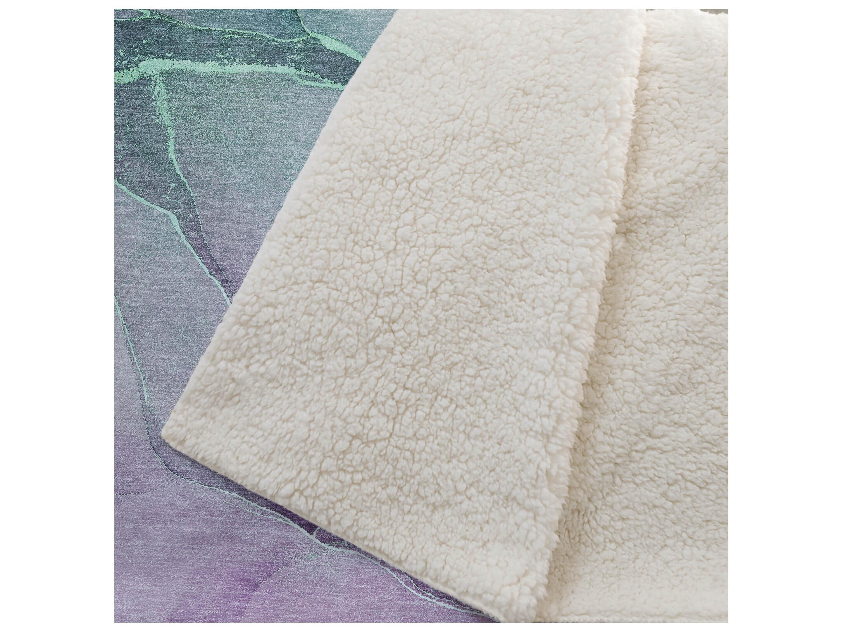 Dalyn Sherpa Green Polyester Throw