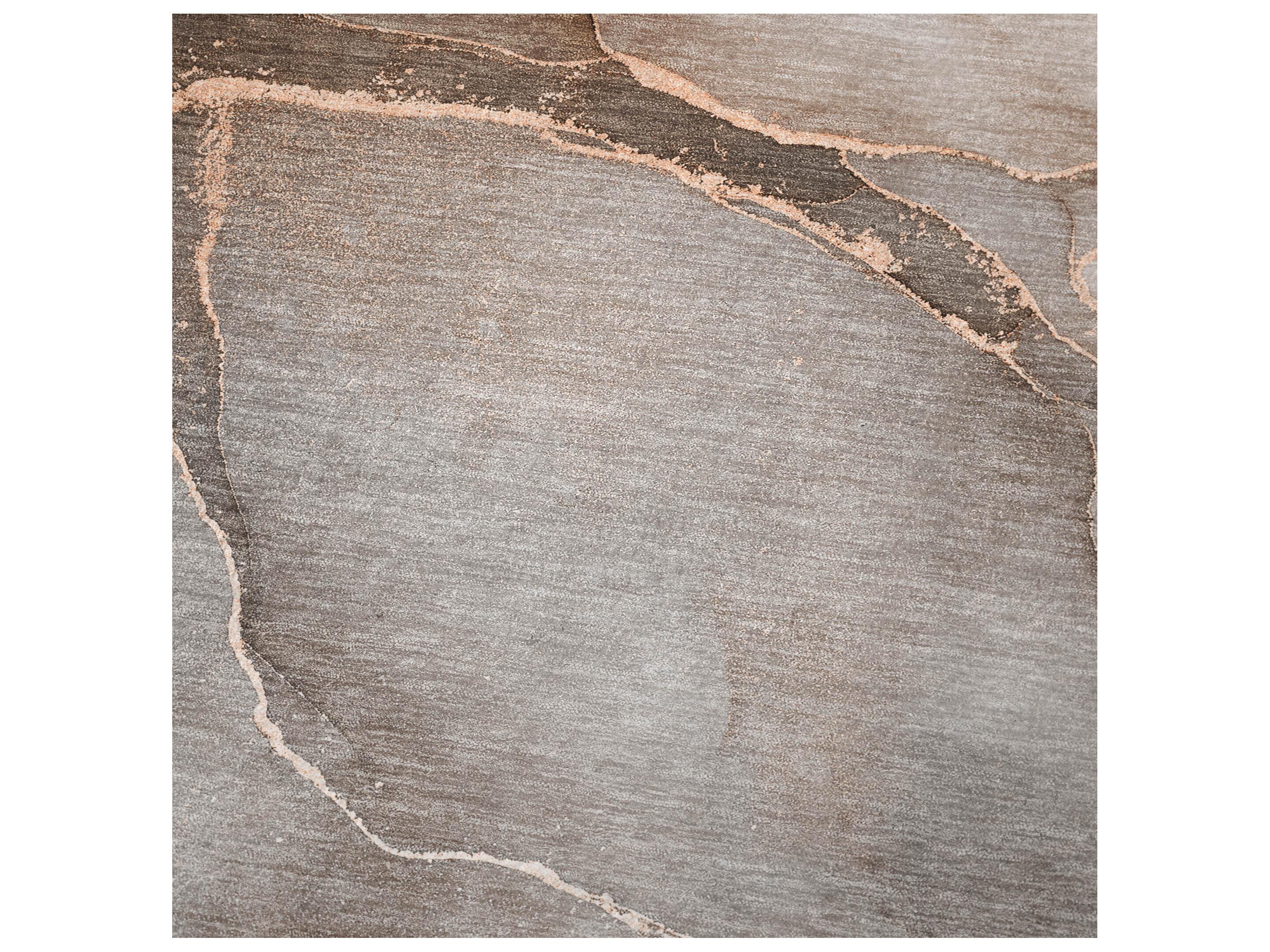 Dalyn Sherpa Brown Polyester Throw