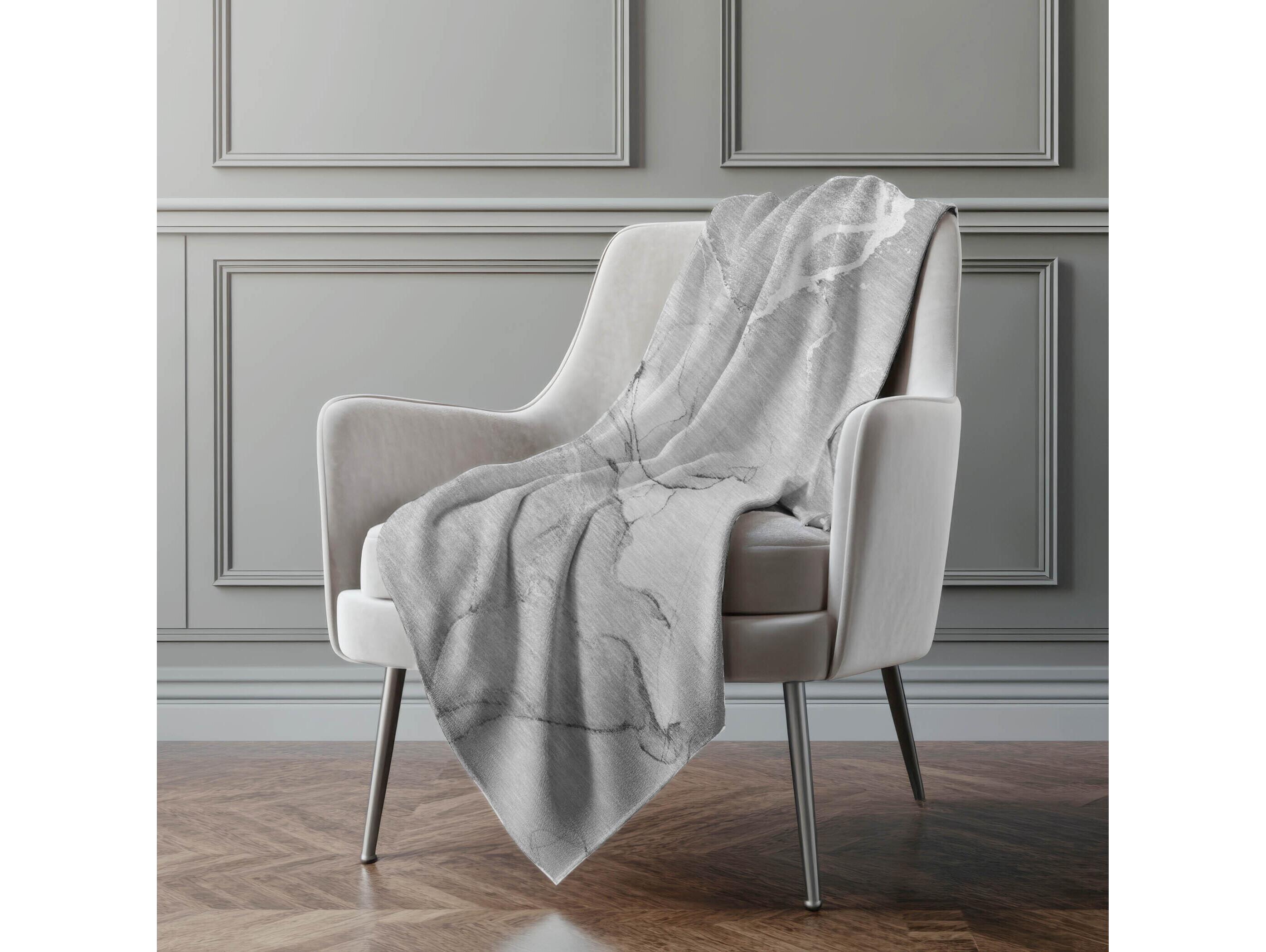 Dalyn Sherpa Gray Polyester Throw