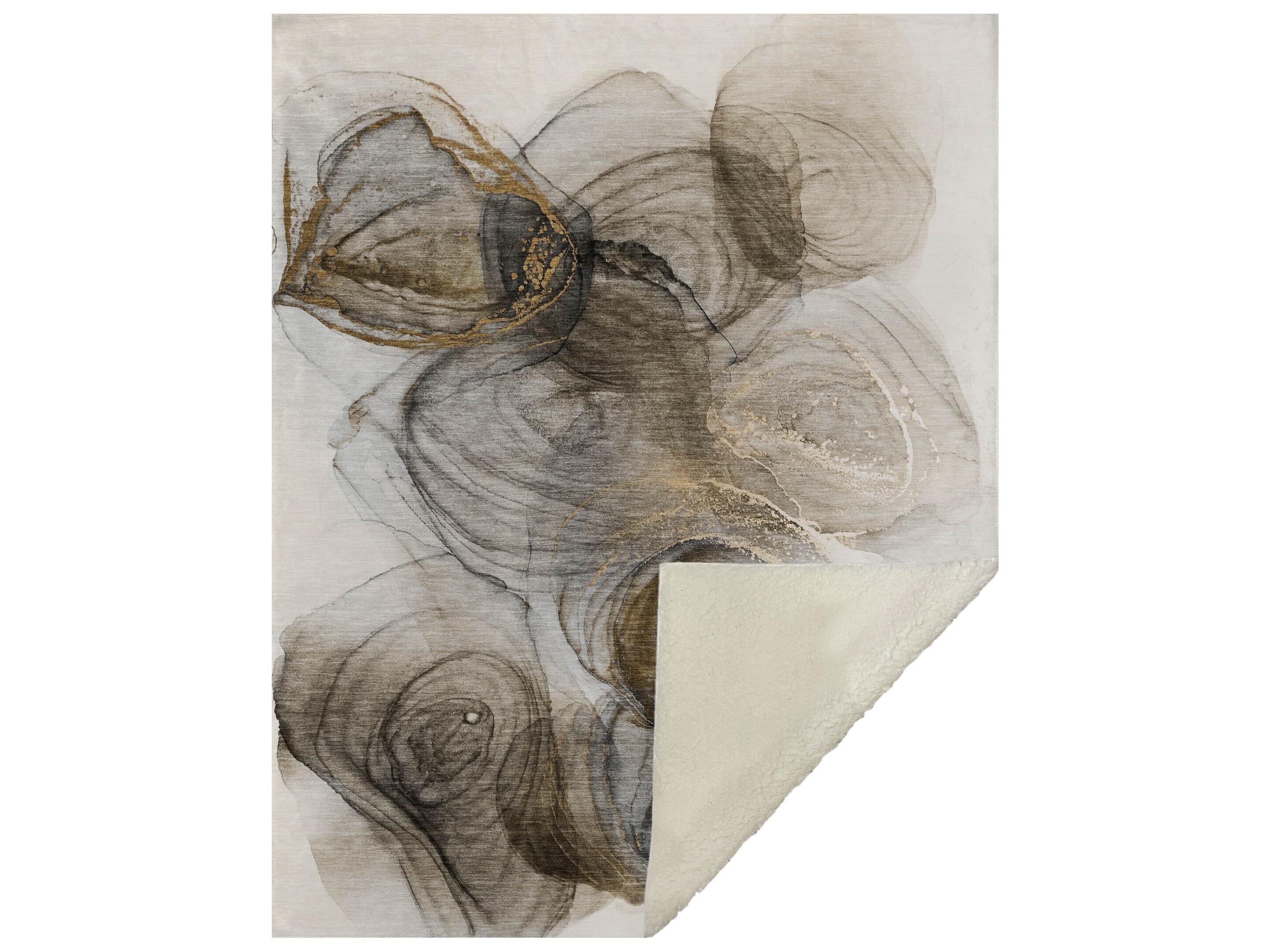 Dalyn Sherpa Brown Polyester Throw