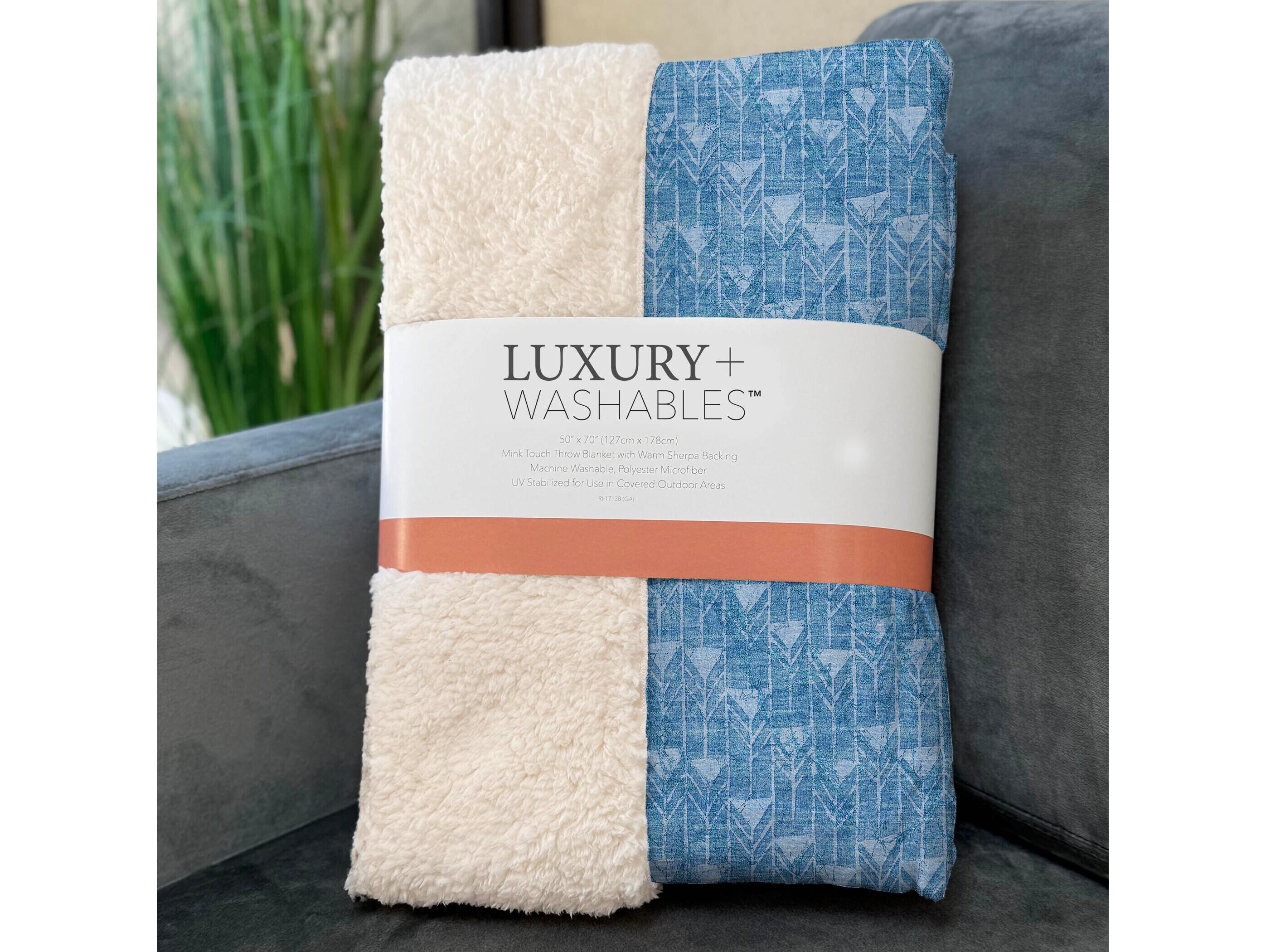 Dalyn Sherpa Blue Polyester Throw