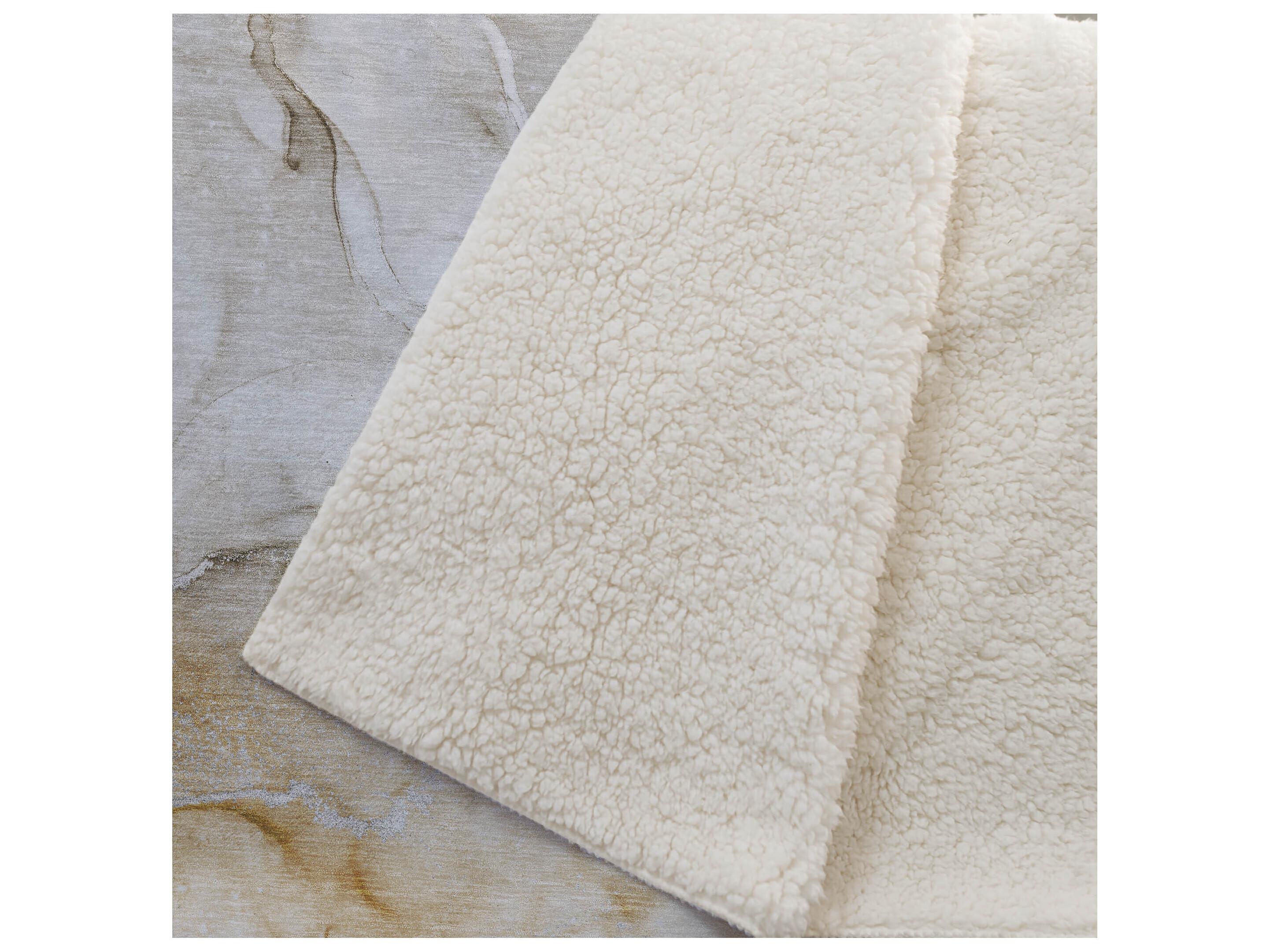 Dalyn Sherpa Brown Polyester Throw