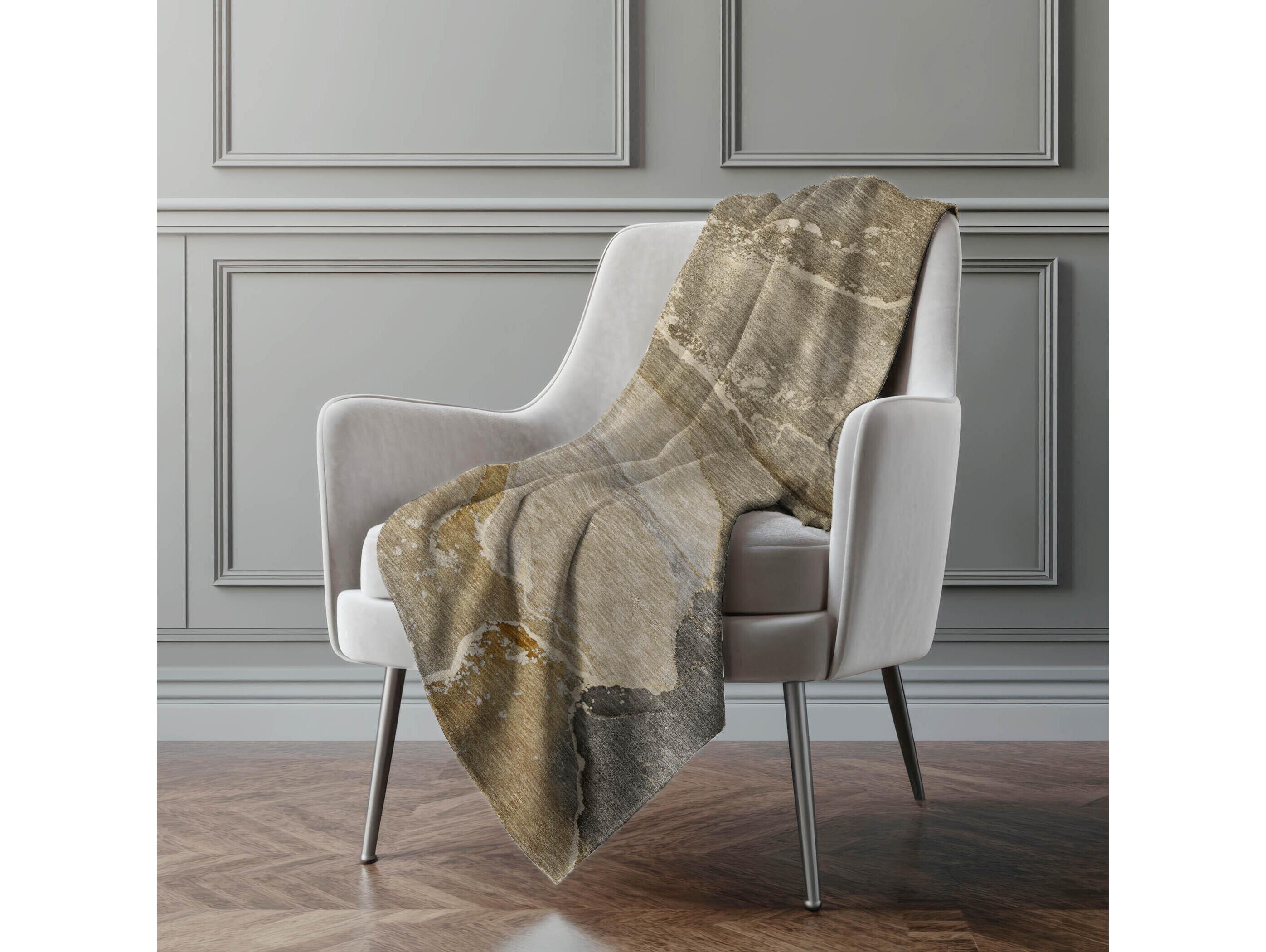 Dalyn Sherpa Brown Polyester Throw