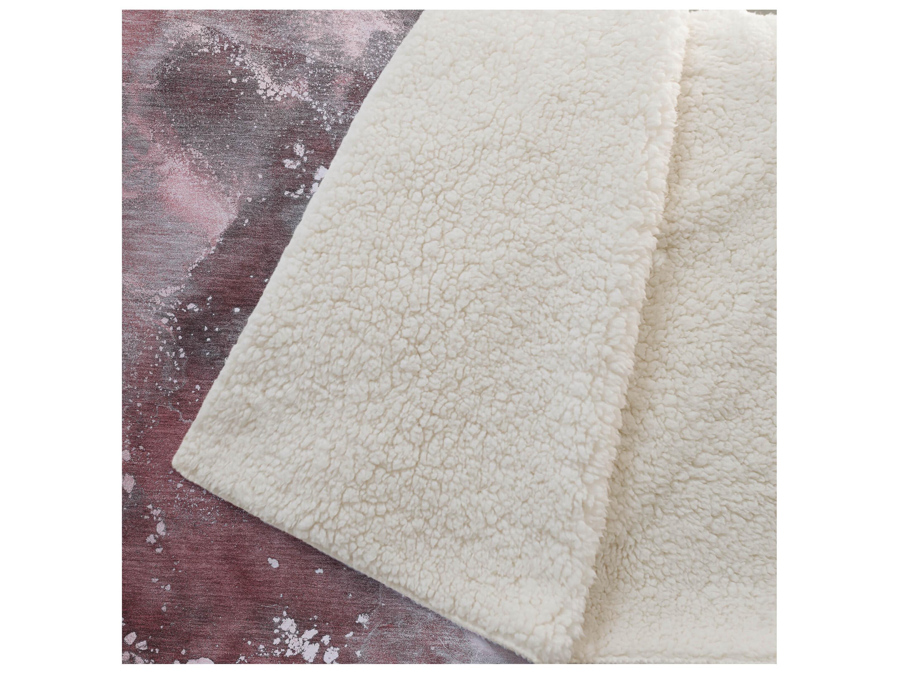 Dalyn Sherpa Red Polyester Throw