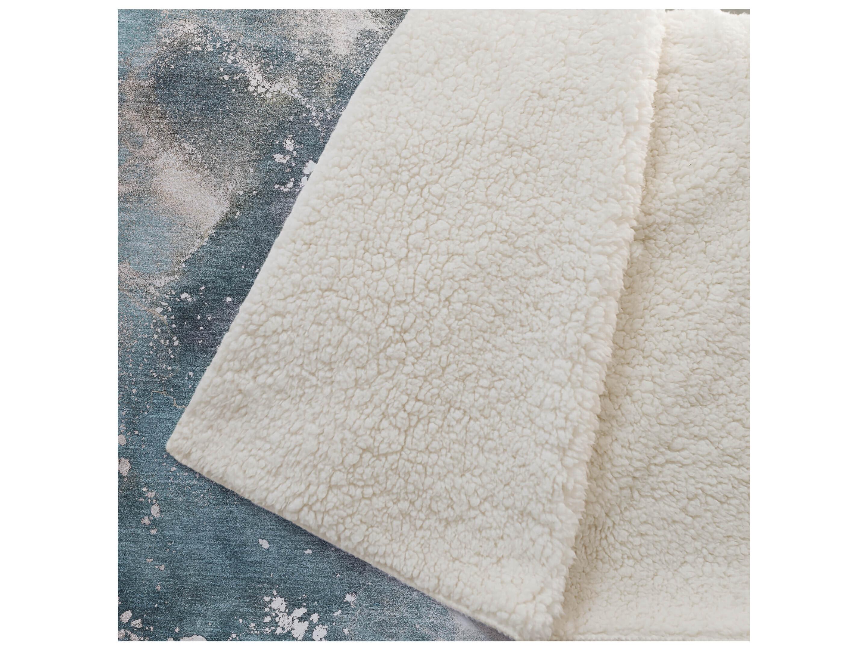 Dalyn Sherpa Teal Polyester Throw