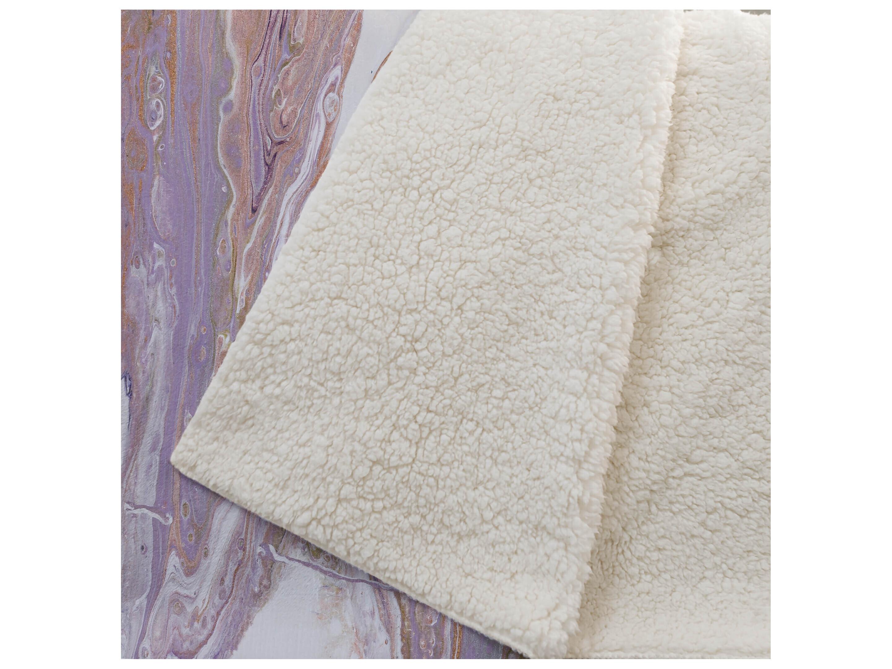 Dalyn Sherpa Pink Polyester Throw