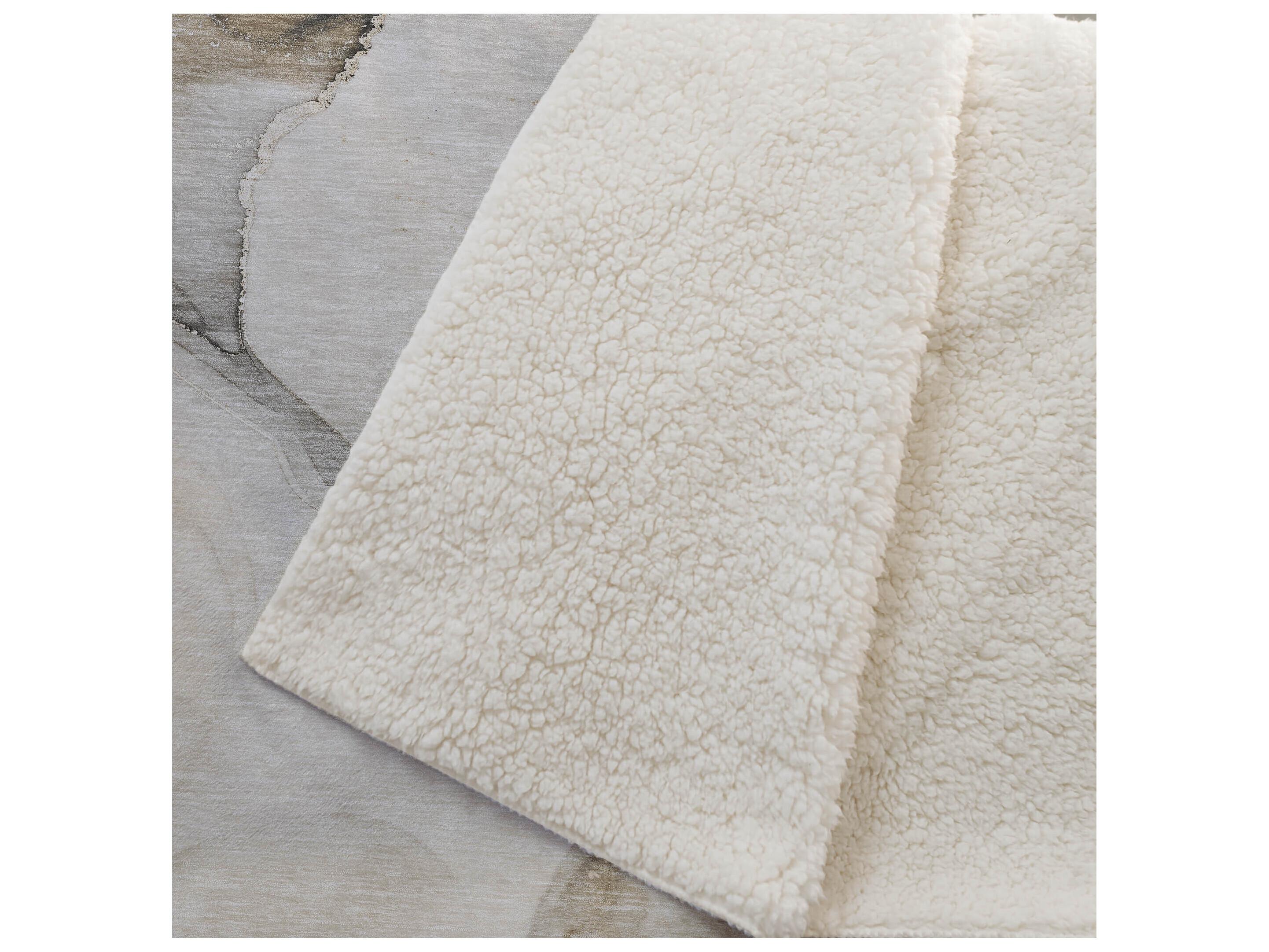 Dalyn Sherpa Brown Polyester Throw