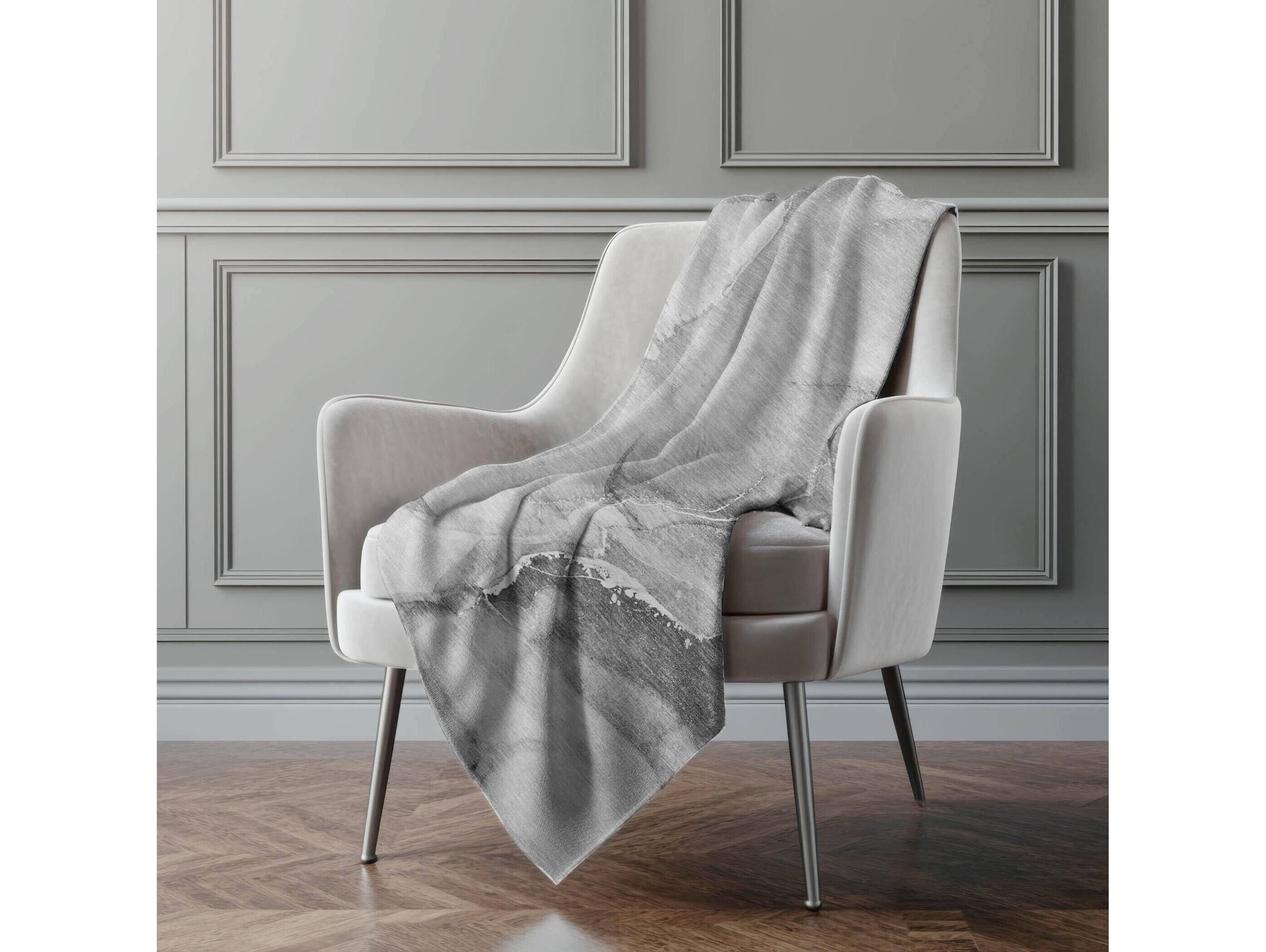 Dalyn Sherpa Gray Polyester Throw