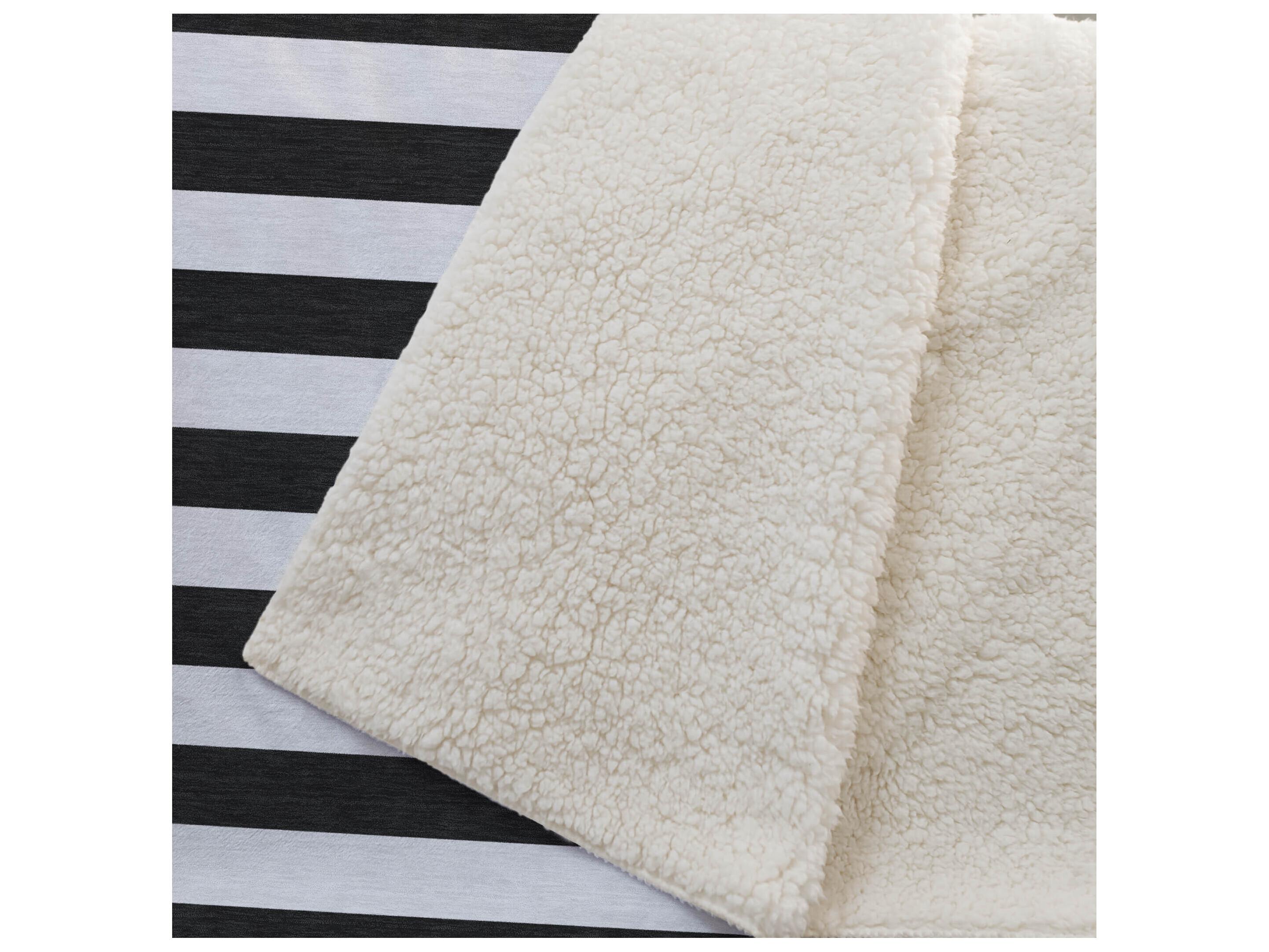 Dalyn Sherpa Black Polyester Throw