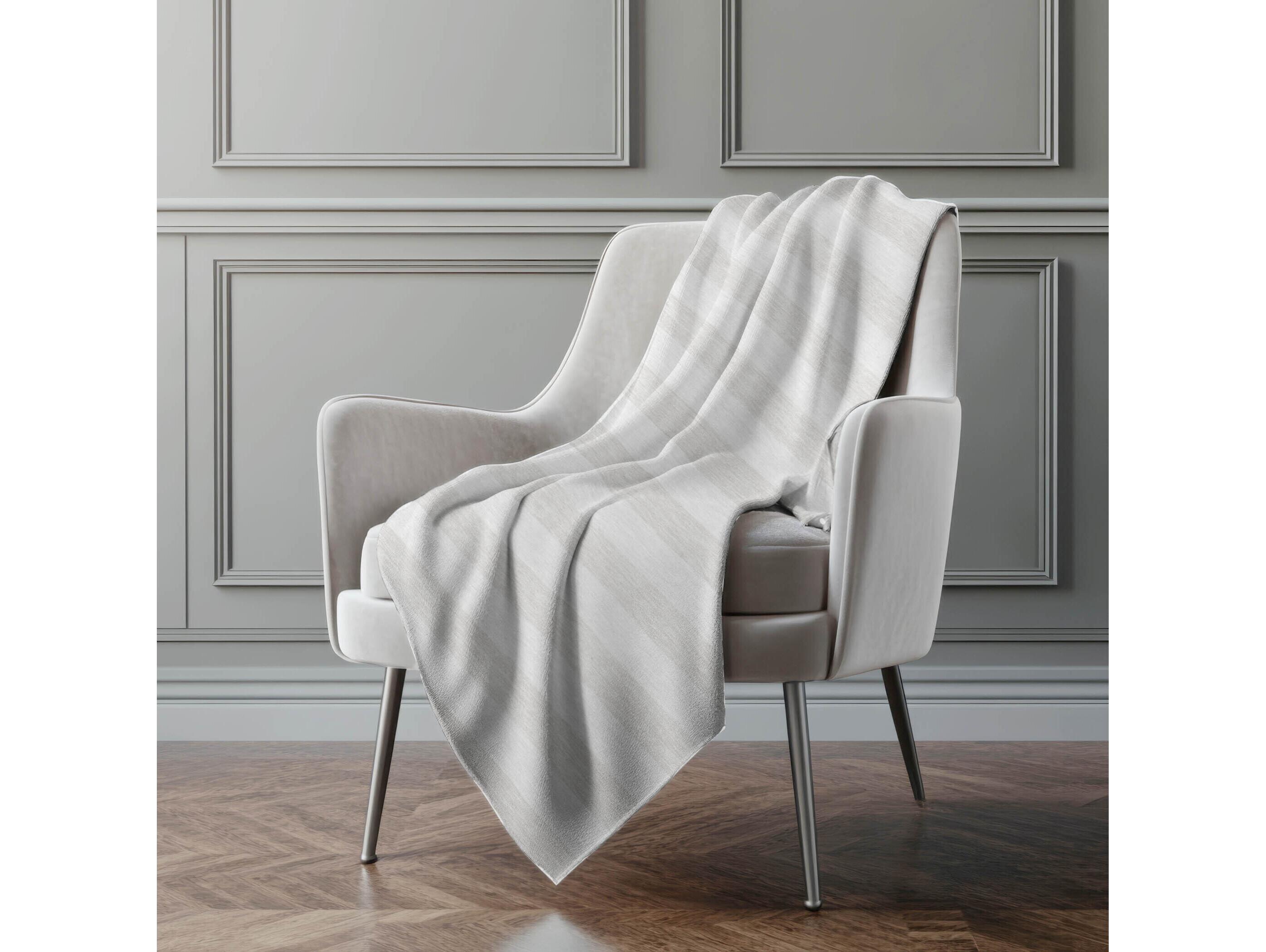 Dalyn Sherpa Ivory Polyester Throw