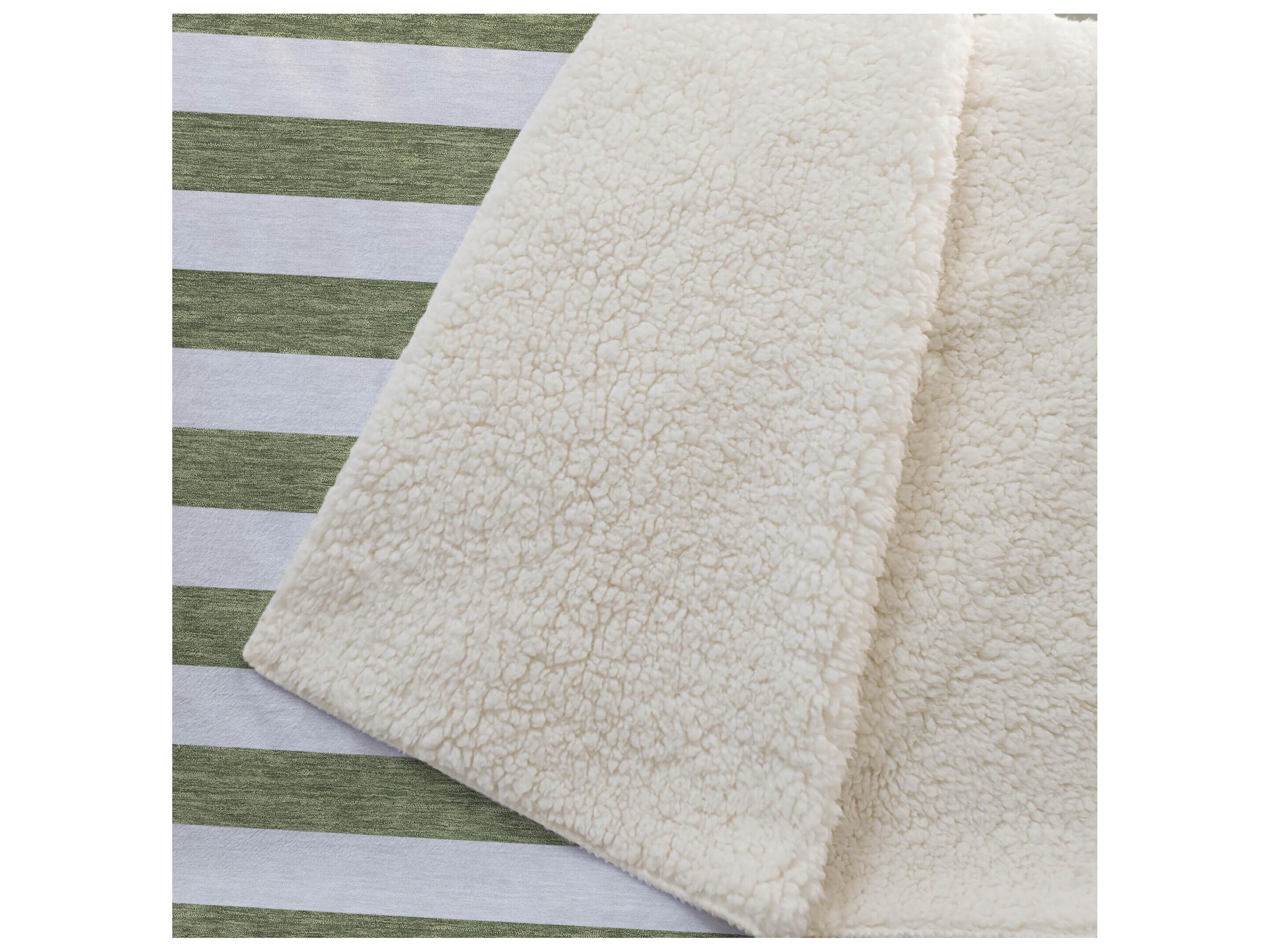 Dalyn Sherpa Green Polyester Throw