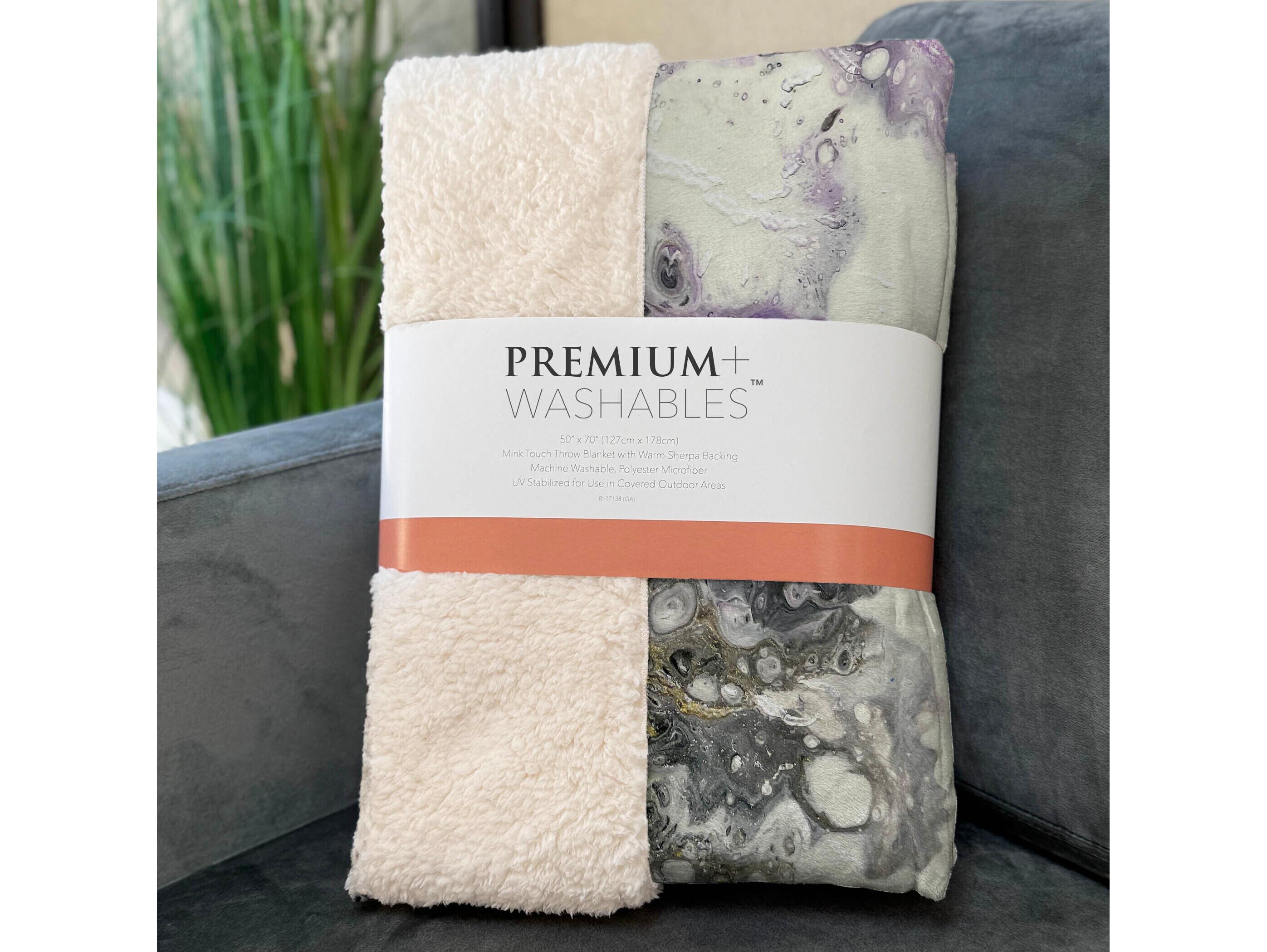 Dalyn Sherpa Purple Polyester Throw