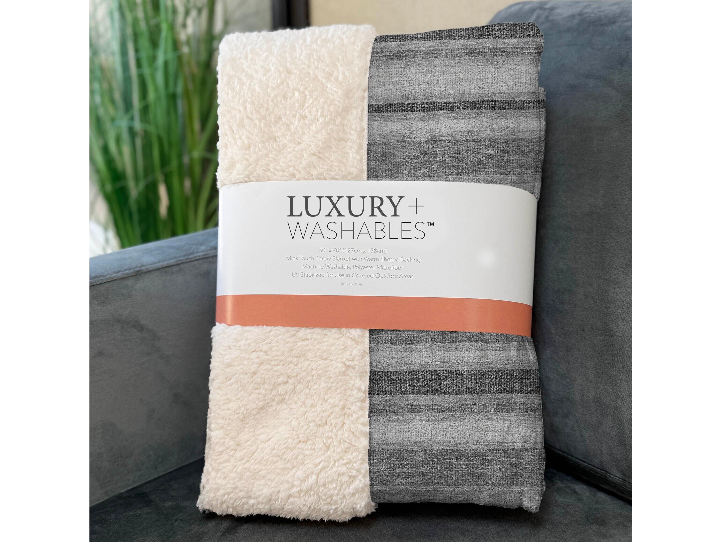 Dalyn Sherpa Gray Polyester Throw