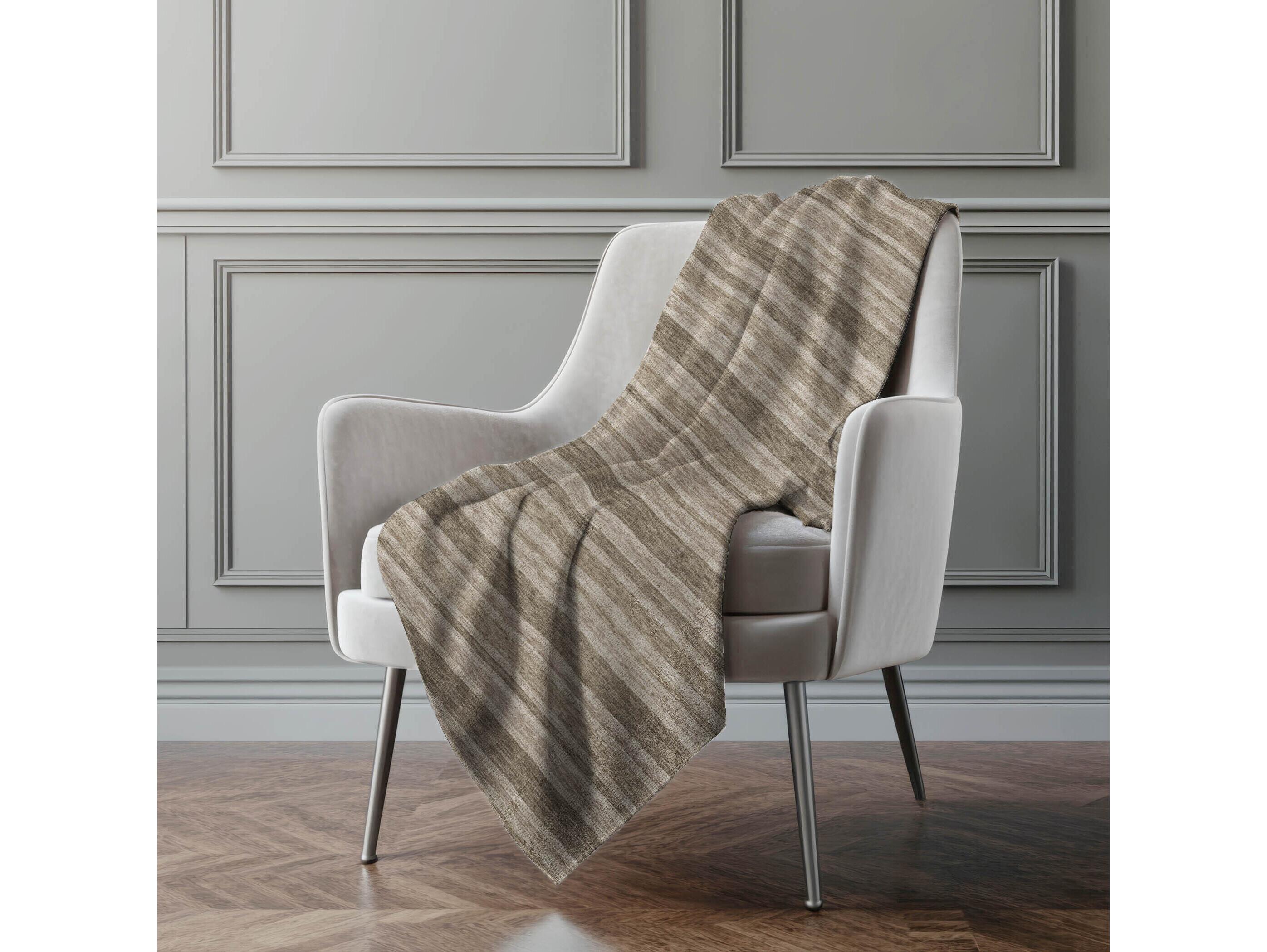 Dalyn Sherpa Brown Polyester Throw