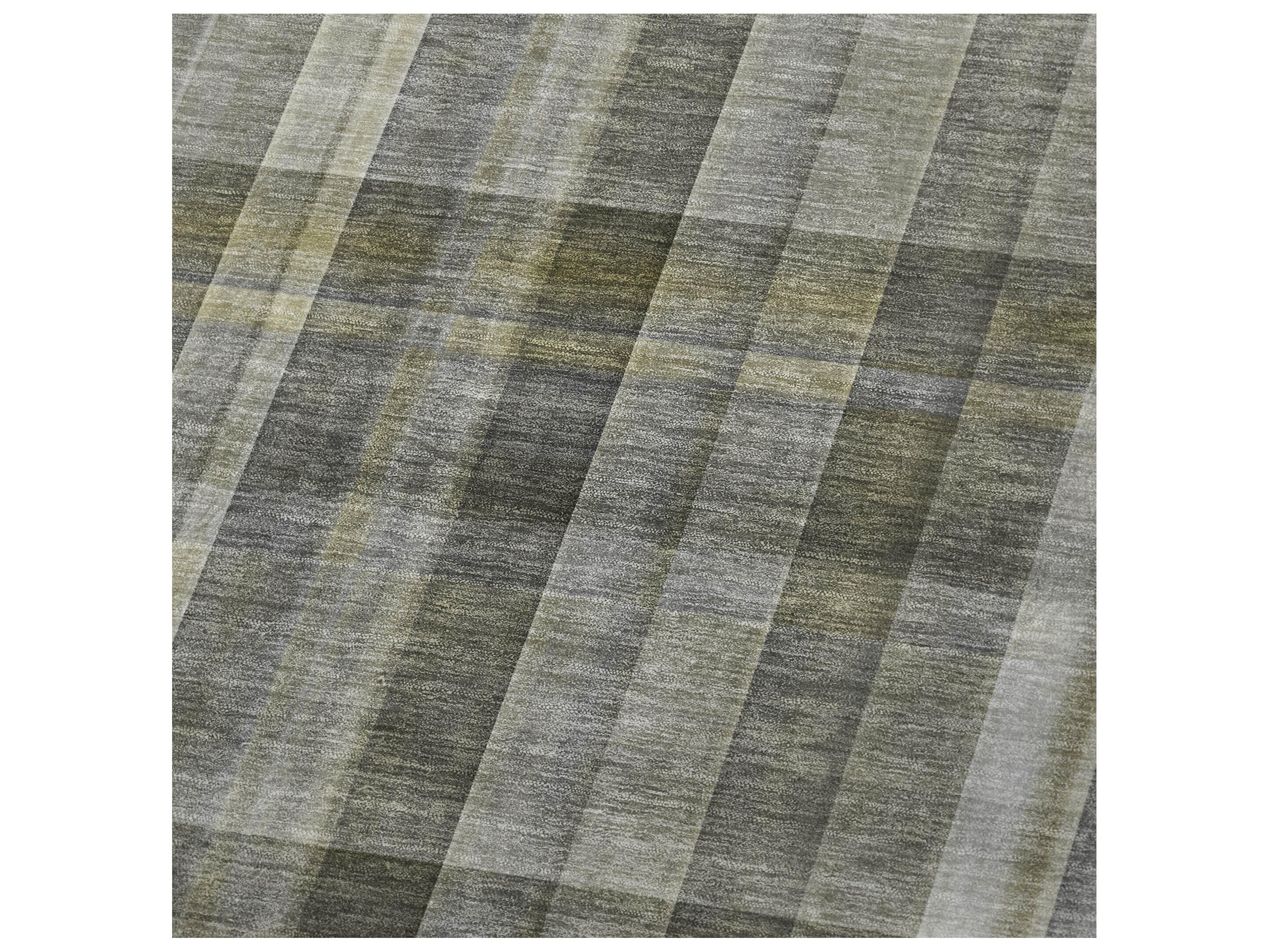 Dalyn Sherpa Gray Polyester Throw