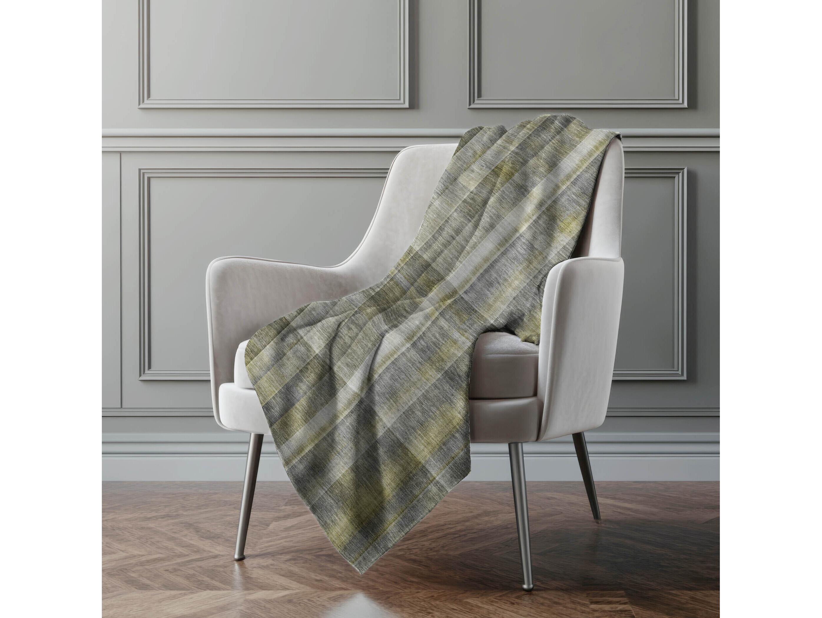 Dalyn Sherpa Gray Polyester Throw