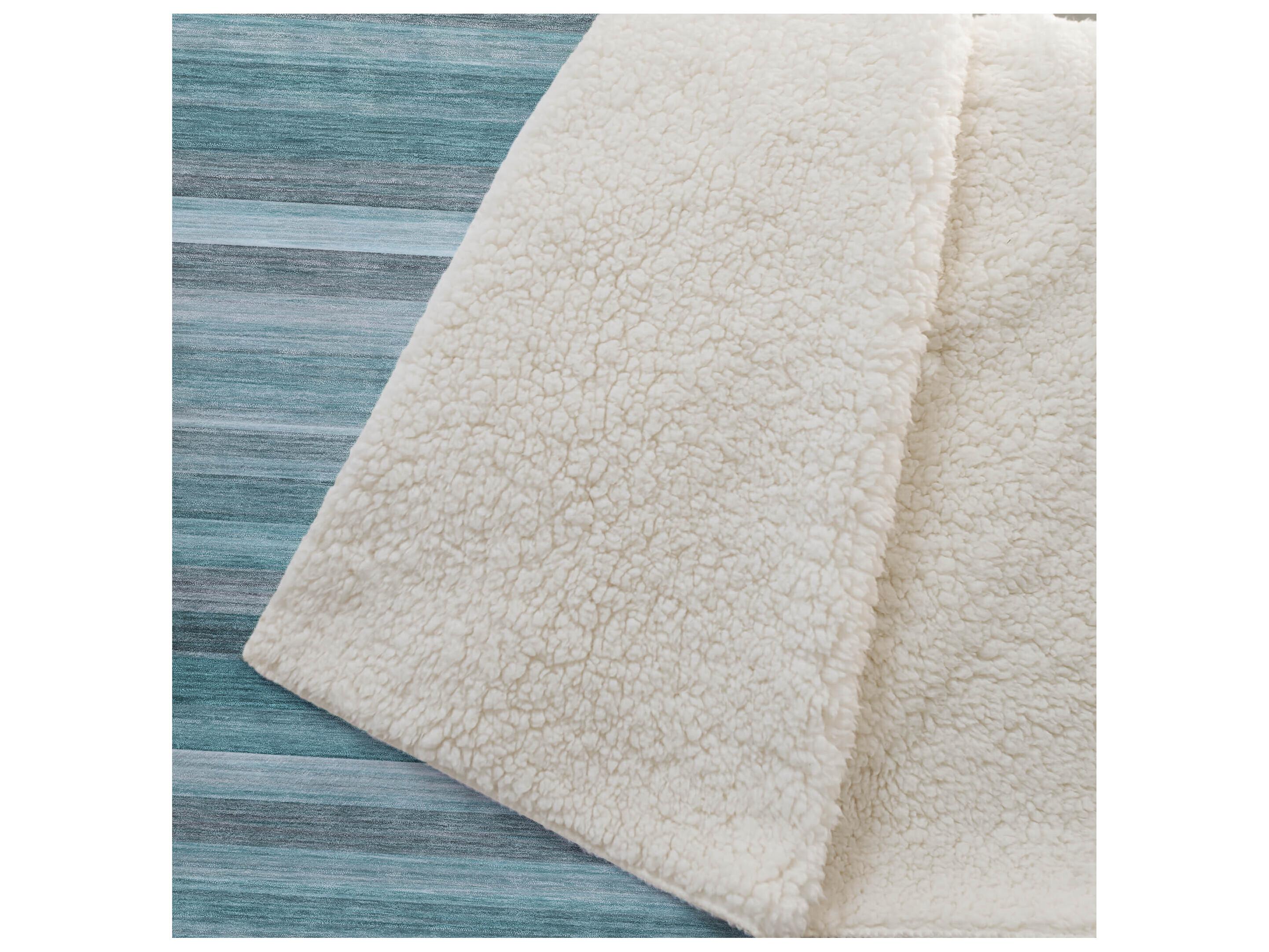 Dalyn Sherpa Teal Polyester Throw