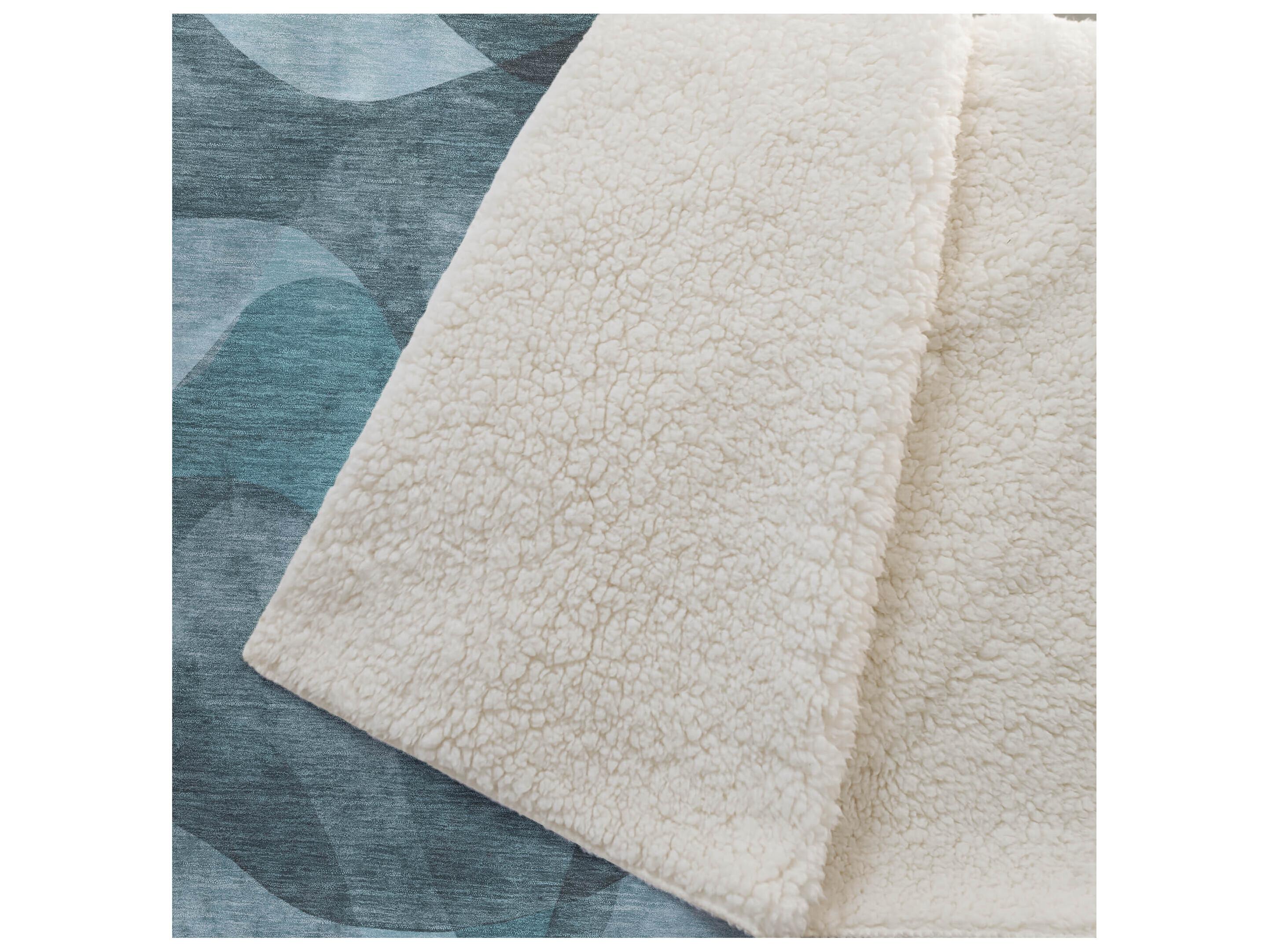 Dalyn Sherpa Teal Polyester Throw