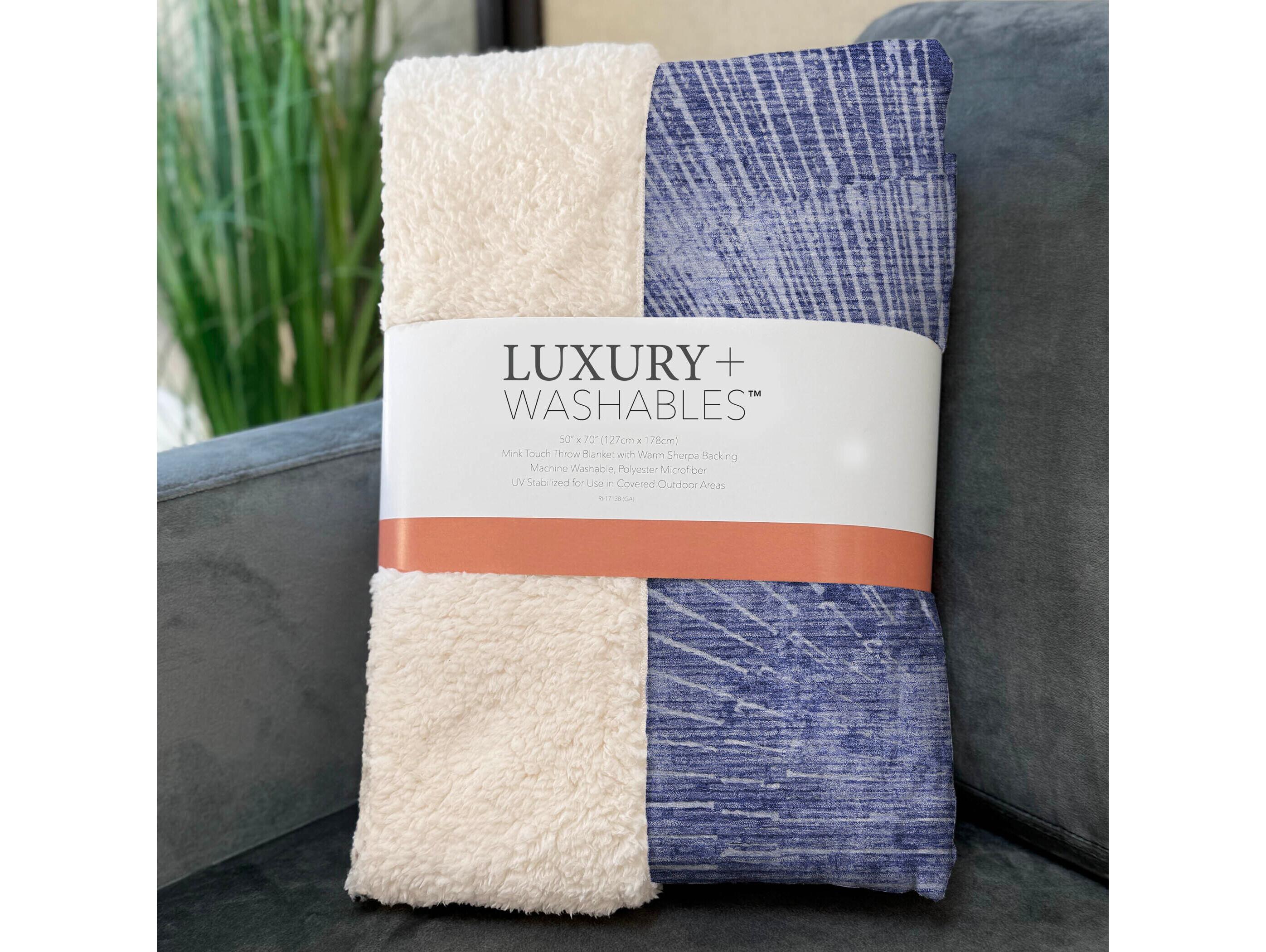 Dalyn Sherpa Blue Polyester Throw