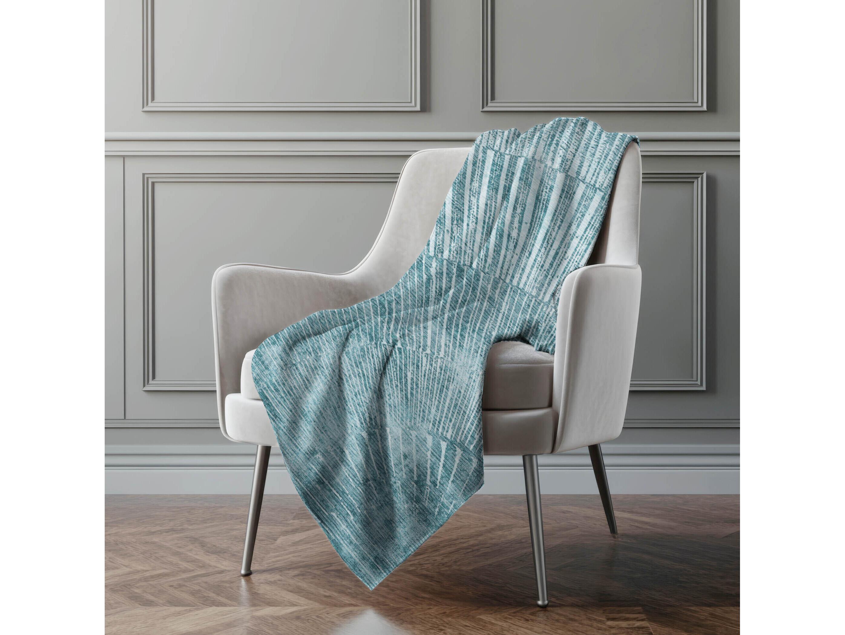 Dalyn Sherpa Teal Polyester Throw