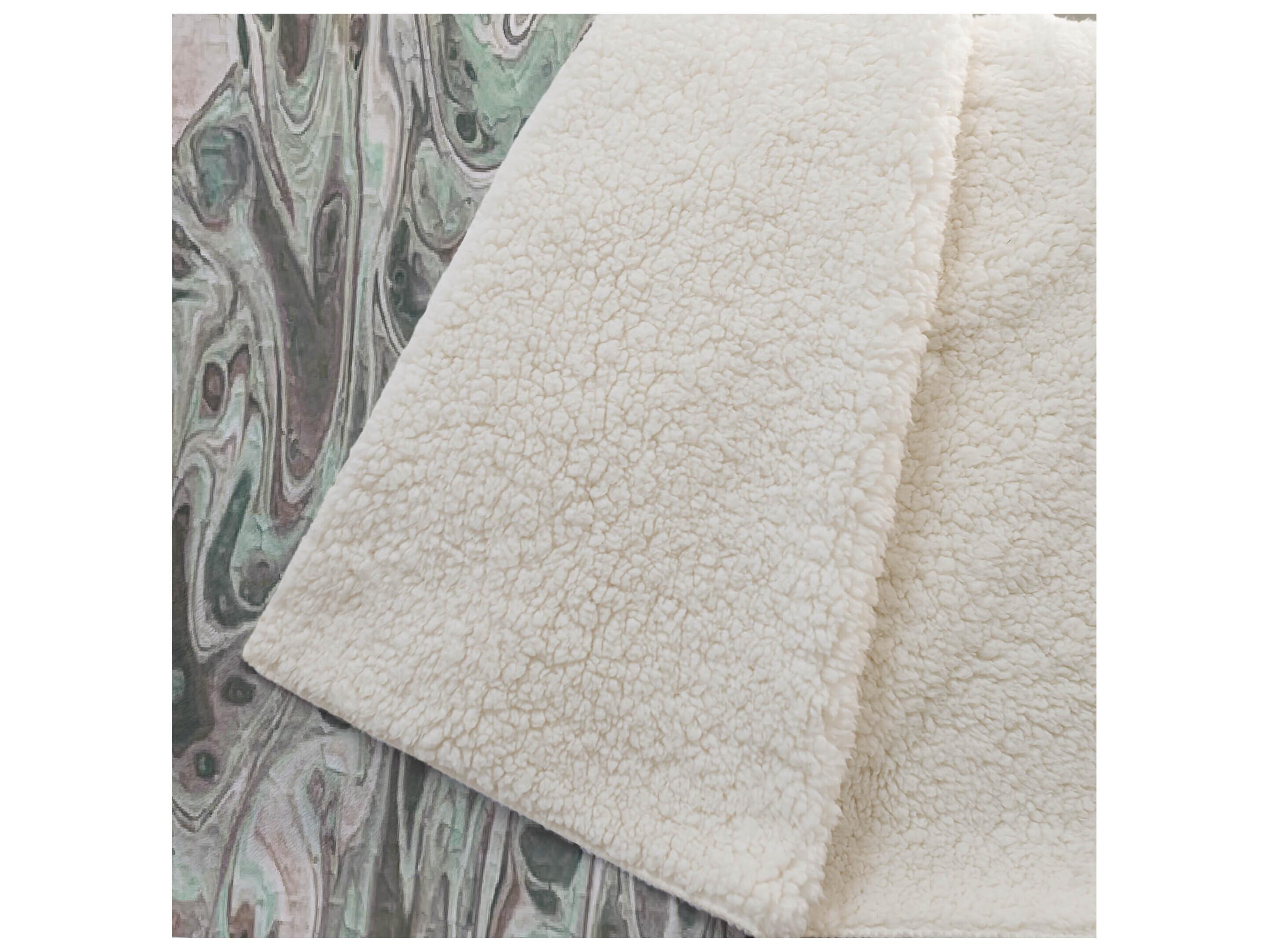 Dalyn Sherpa Green Polyester Throw