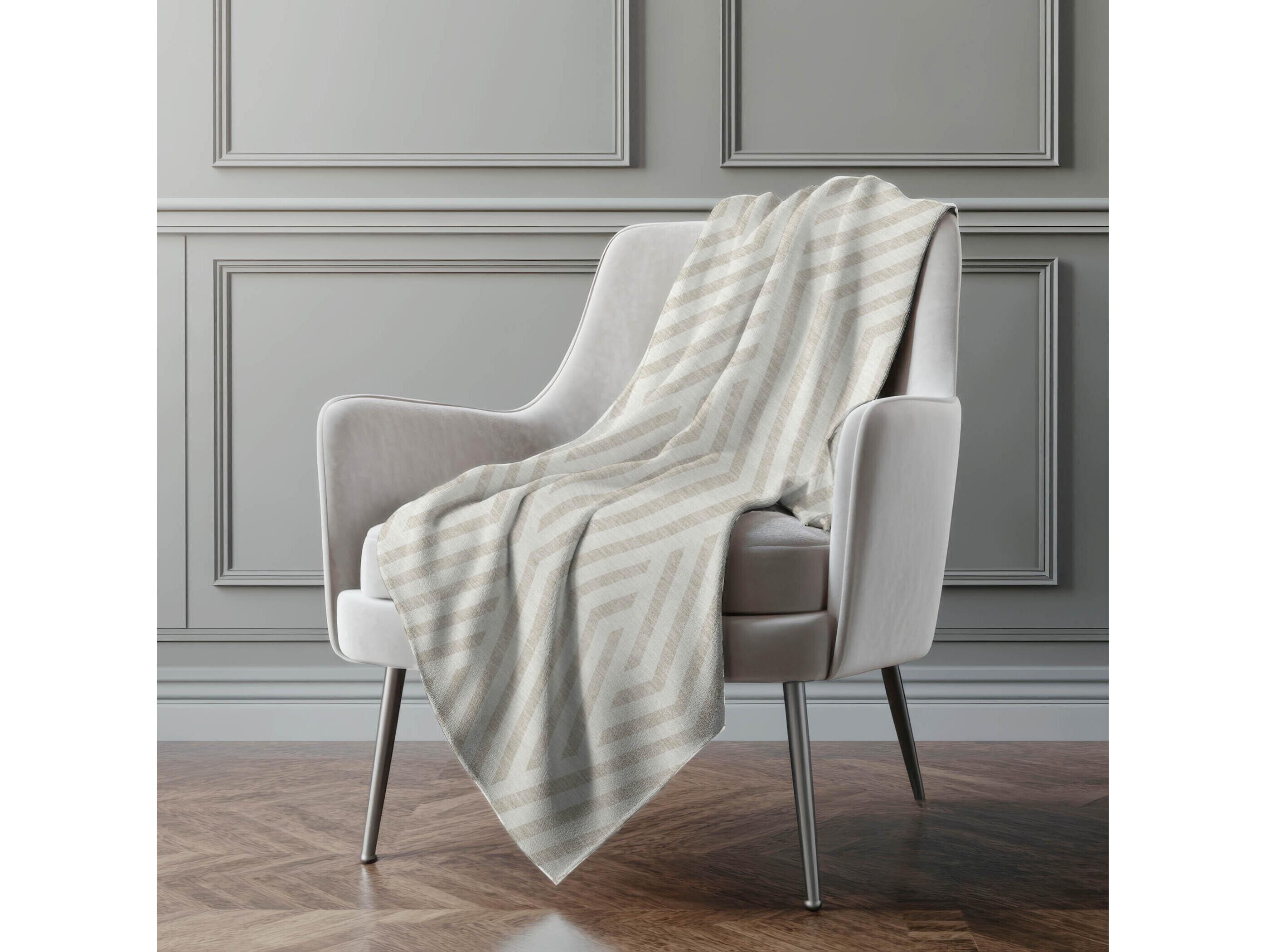 Dalyn Sherpa Ivory Polyester Throw